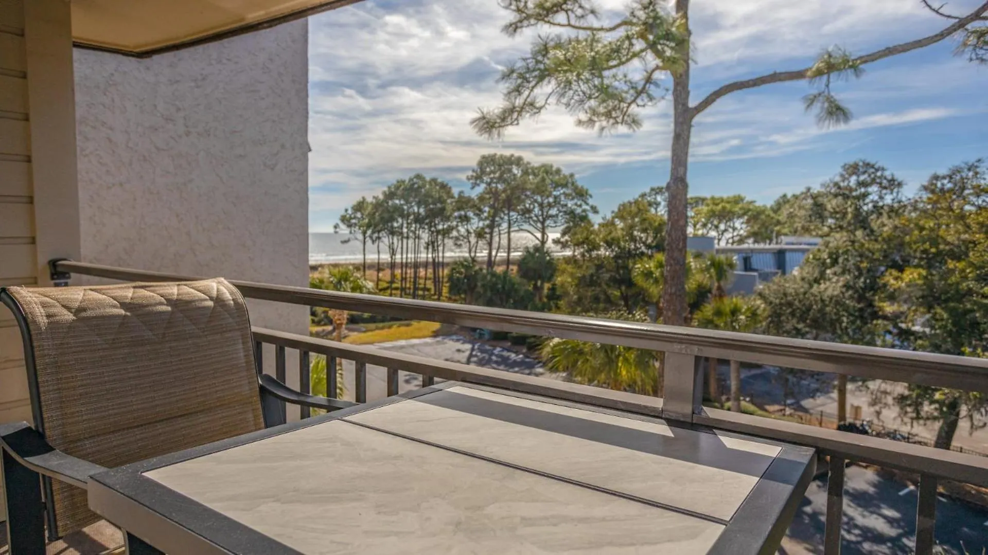 Sea Side Escape Apartment *