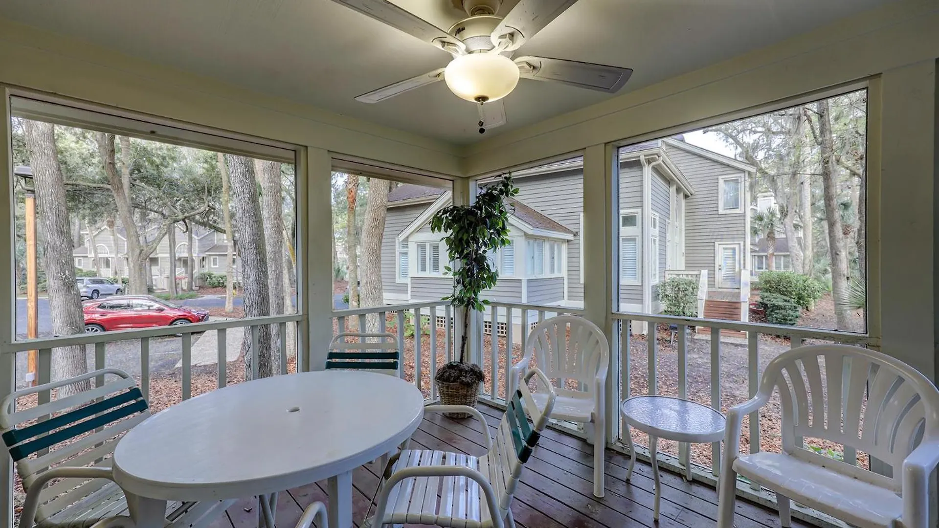 Villa Huntington 7624