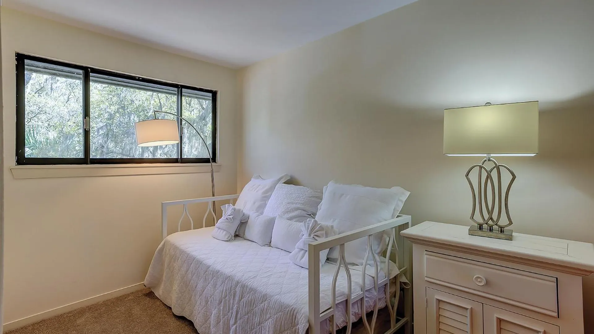 21 Hickory Cove Holiday home