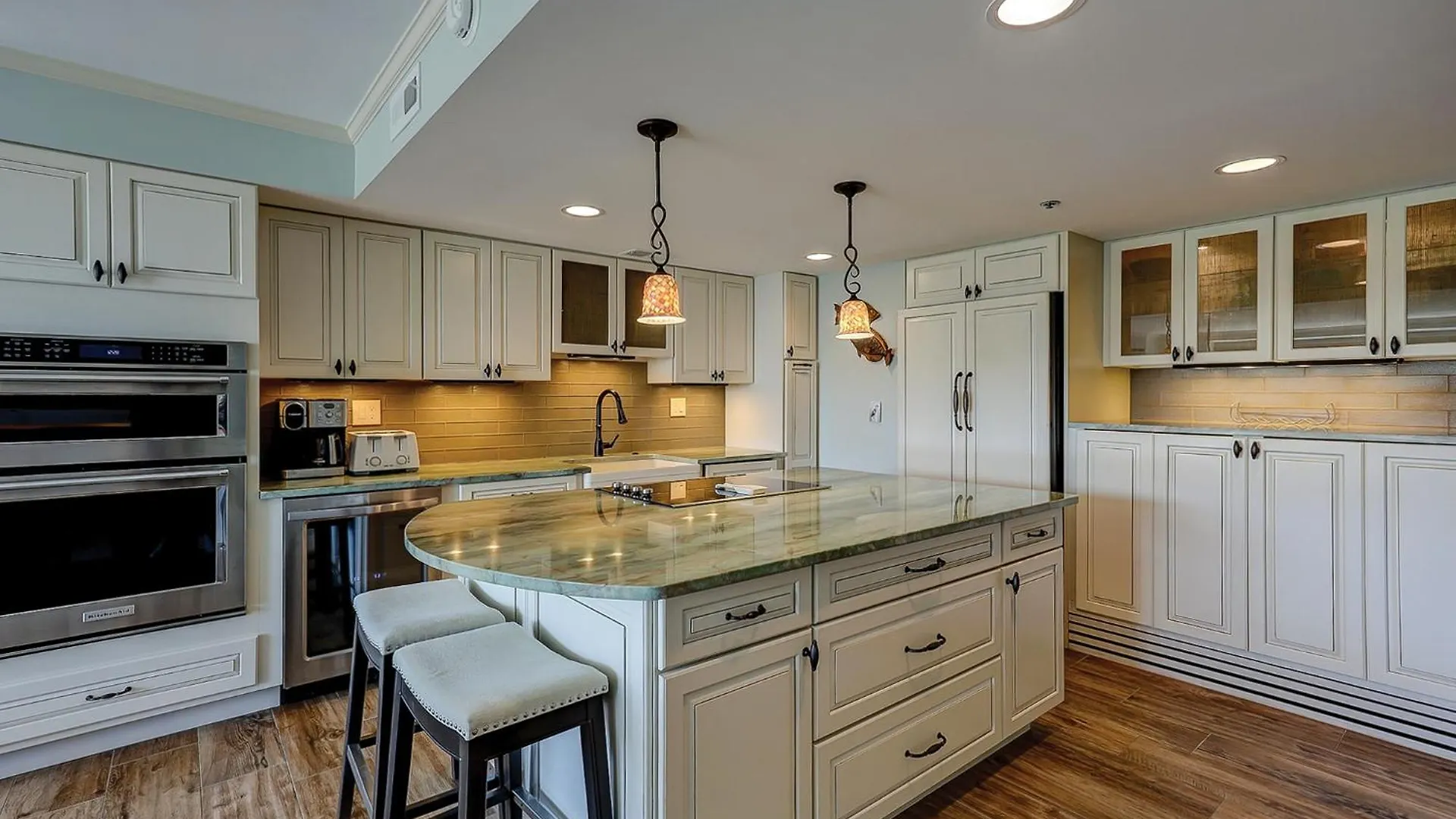 2512 Villamare Penthouse Ocean View *