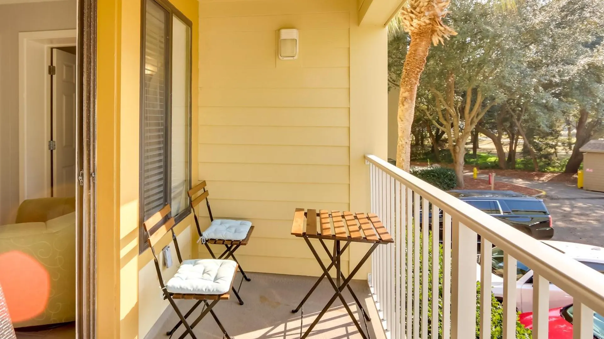 Bright And Beachy Getaway On Hilton Head Island! Apartmán