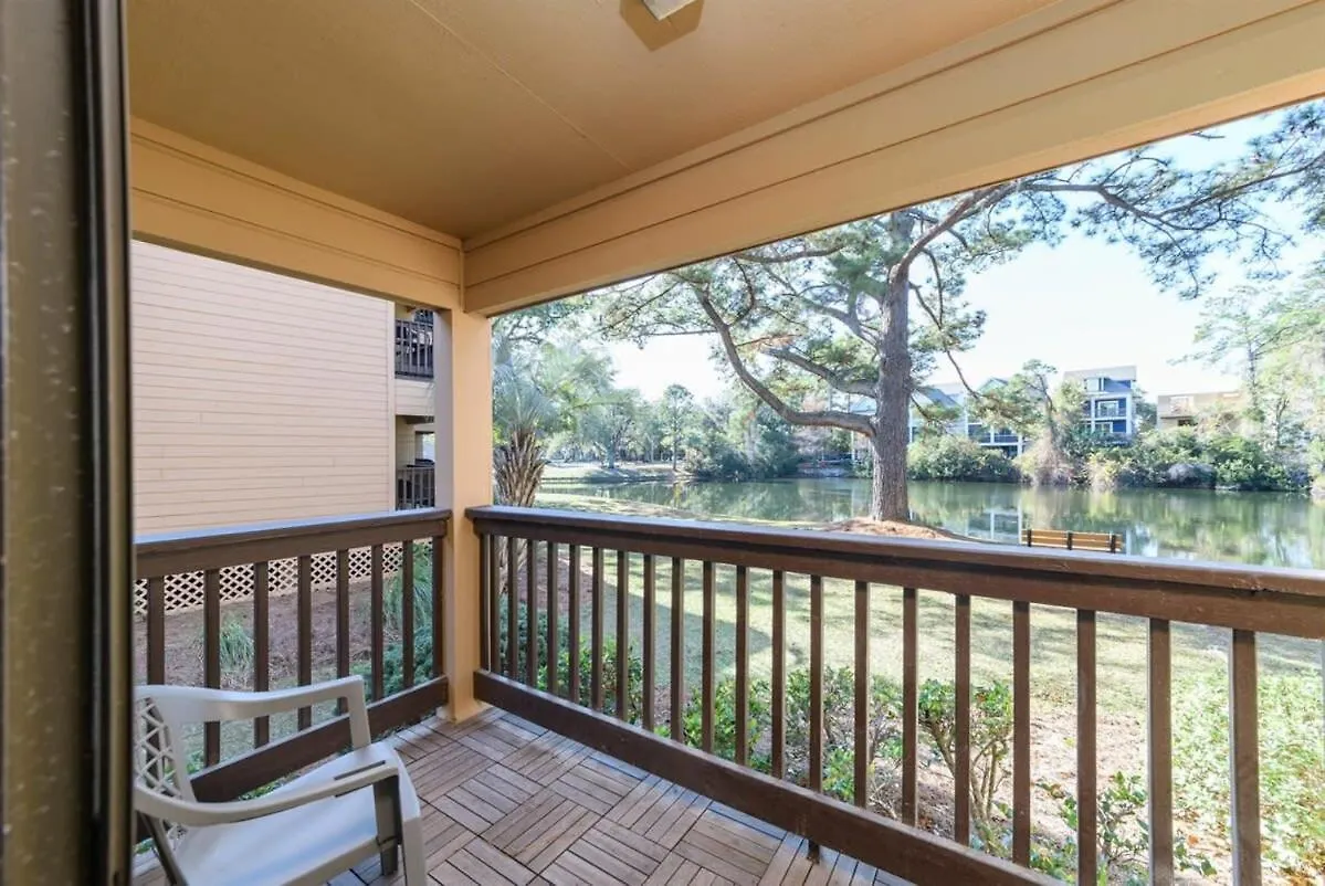Apartment Remodeled Corner Unit 2 2 Overlooking The Lagoon