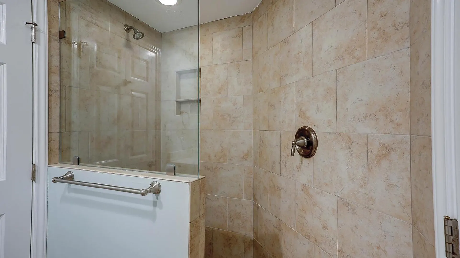 5409 Hampton Place