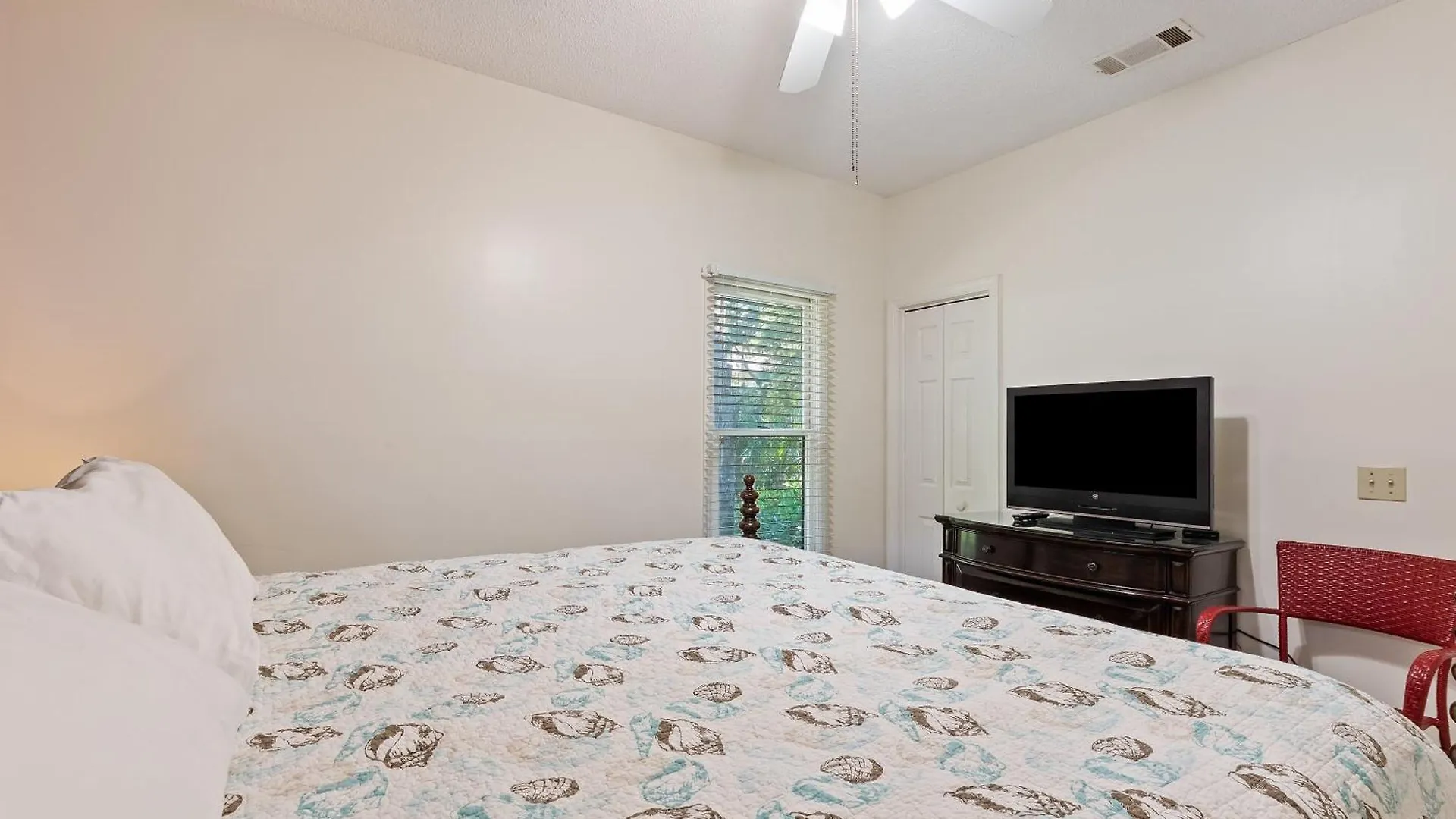 Ocean Breeze 33 Apartment *