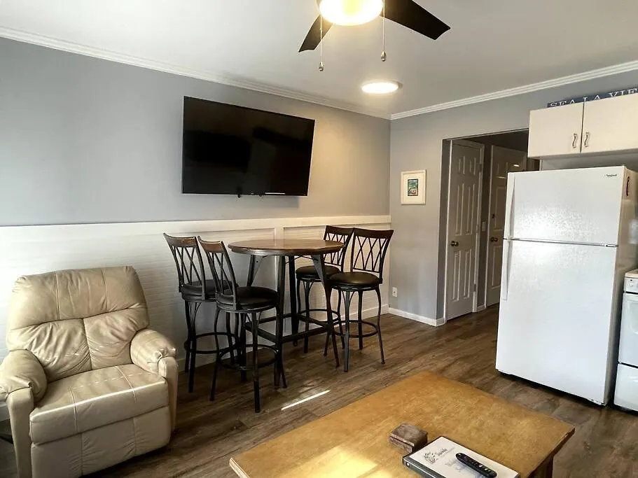 Apartment Beachin It!-oceanview Updated 2024, King Bed Bikes *