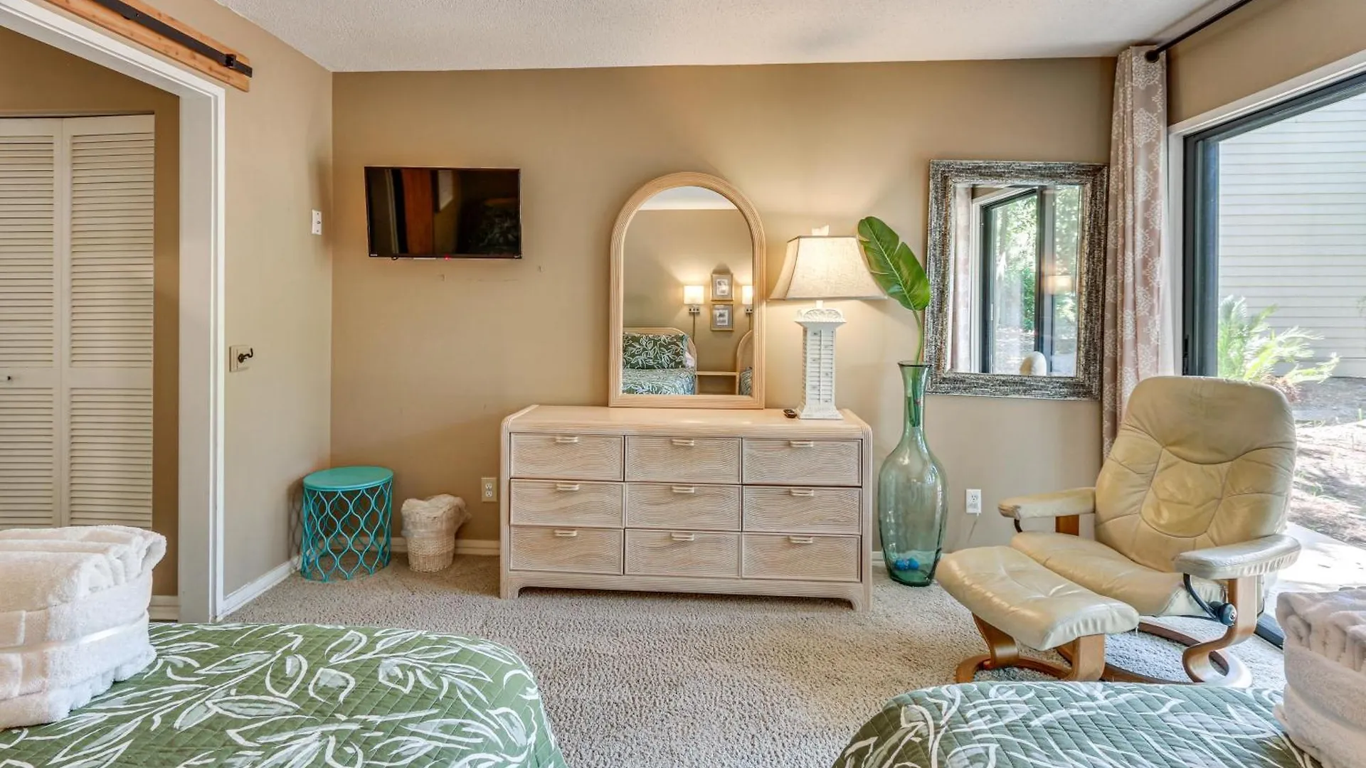 Holiday home Modern Hilton Head Retreat Walk To And Golf! *