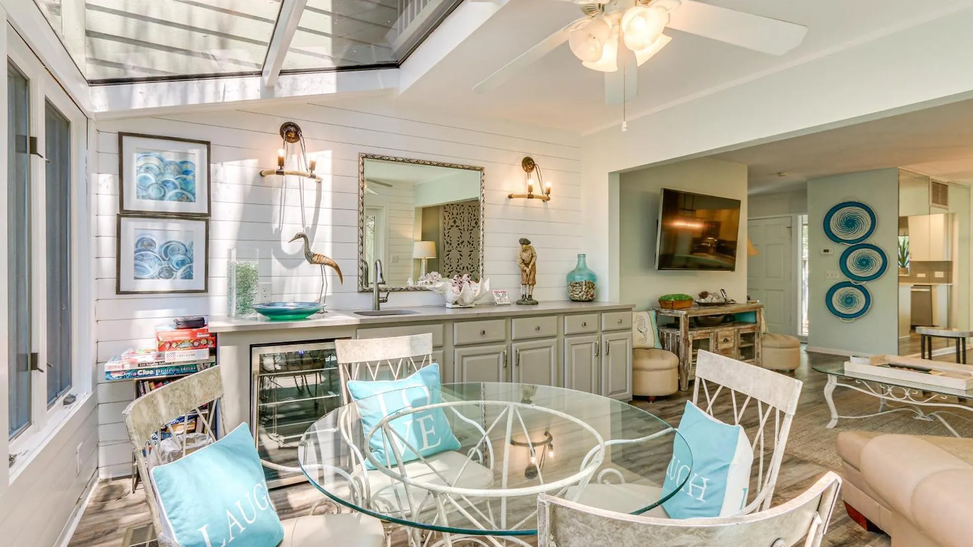 Modern Hilton Head Retreat Walk To And Golf! Hilton Head Island