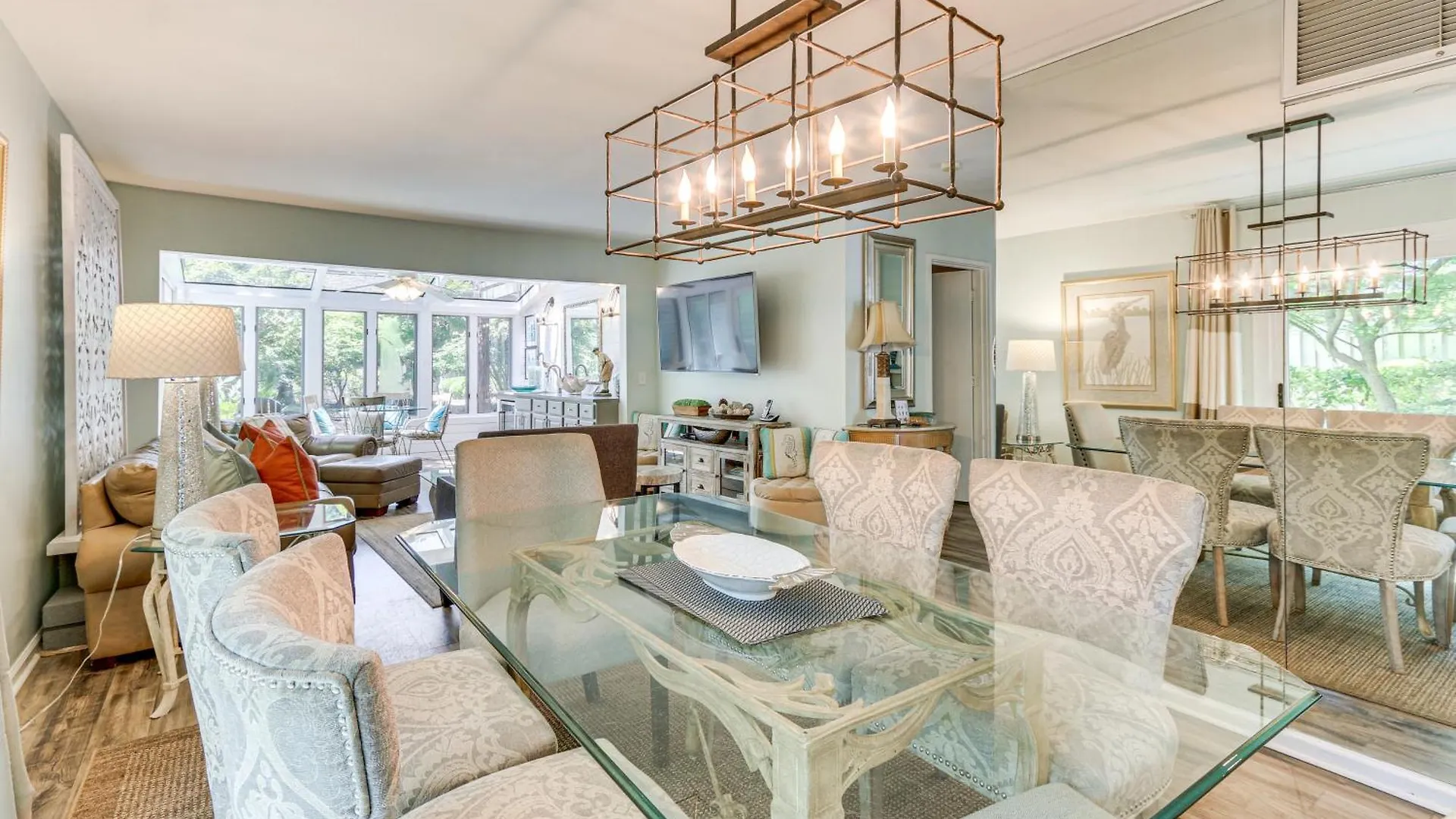 Modern Hilton Head Retreat Walk To And Golf! *