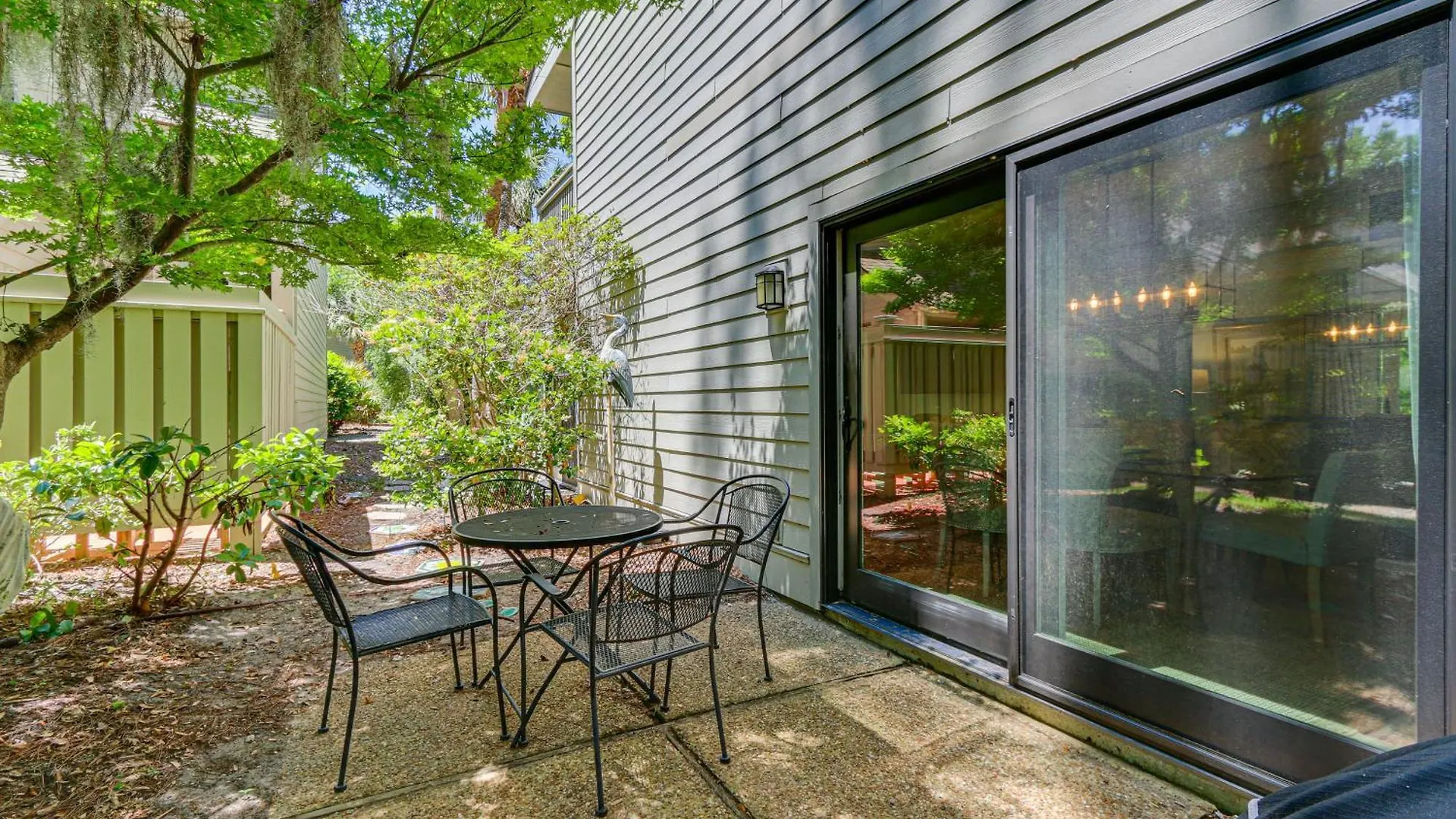 Holiday home Modern Hilton Head Retreat Walk To And Golf!