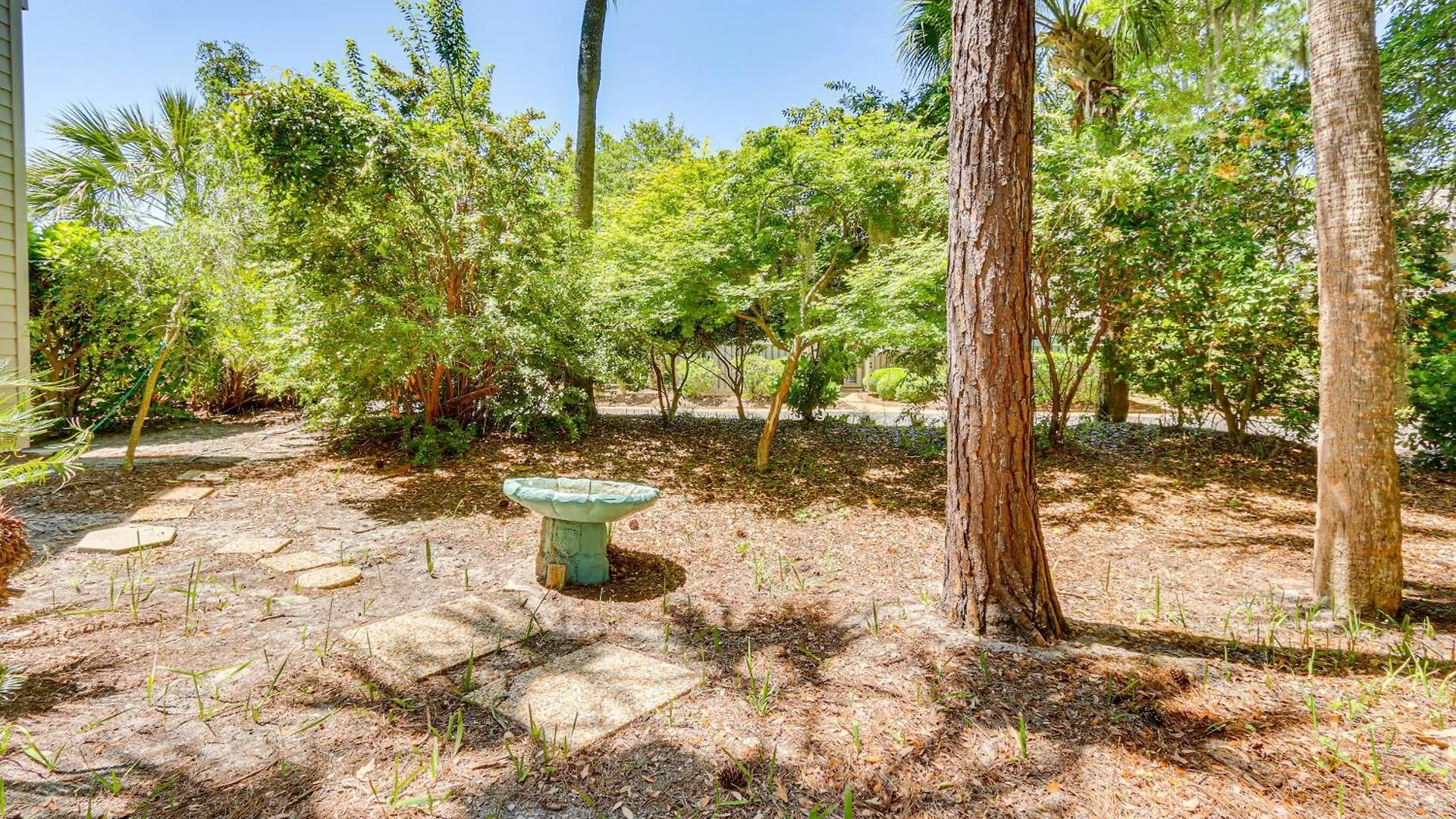 Modern Hilton Head Retreat Walk To And Golf! Hilton Head Island