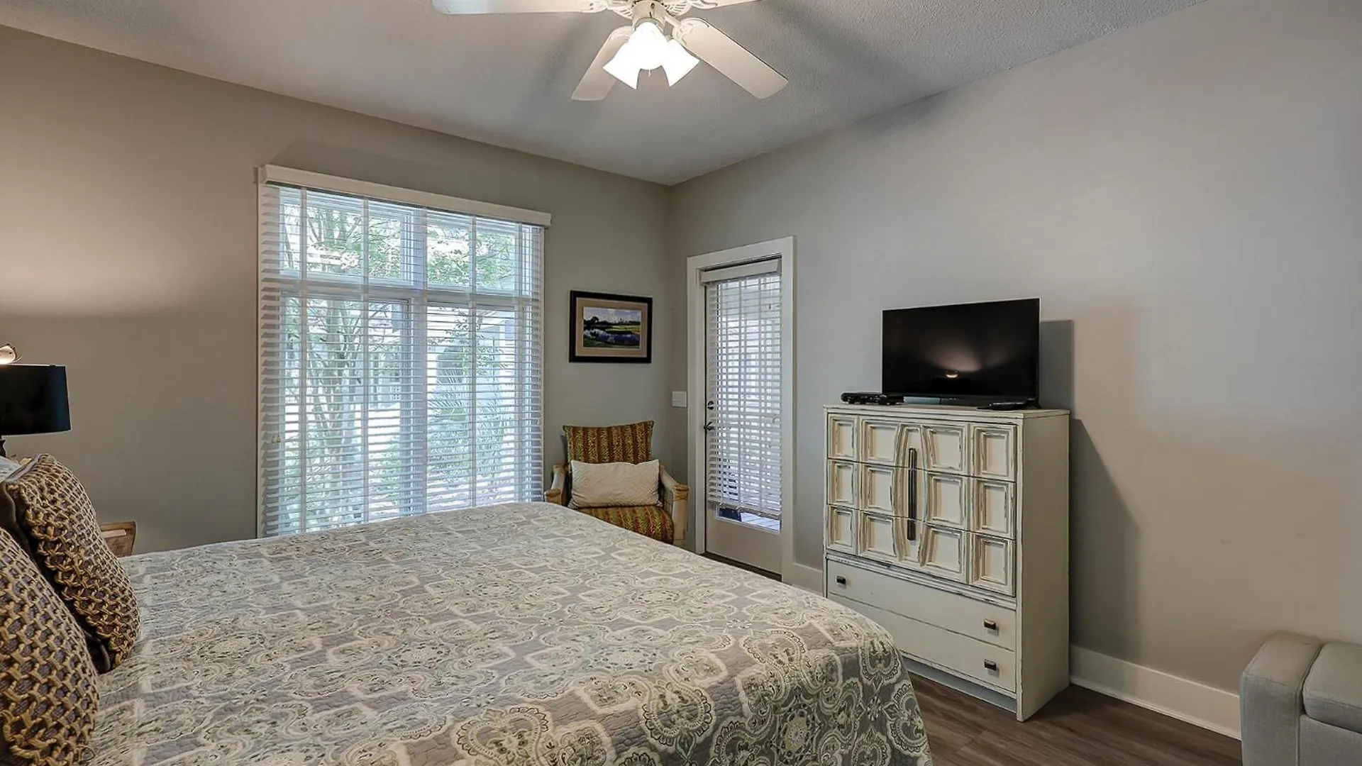 Villa Huntington 7622