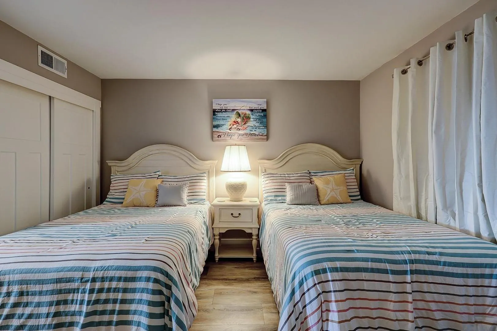 301 Ocean One *
