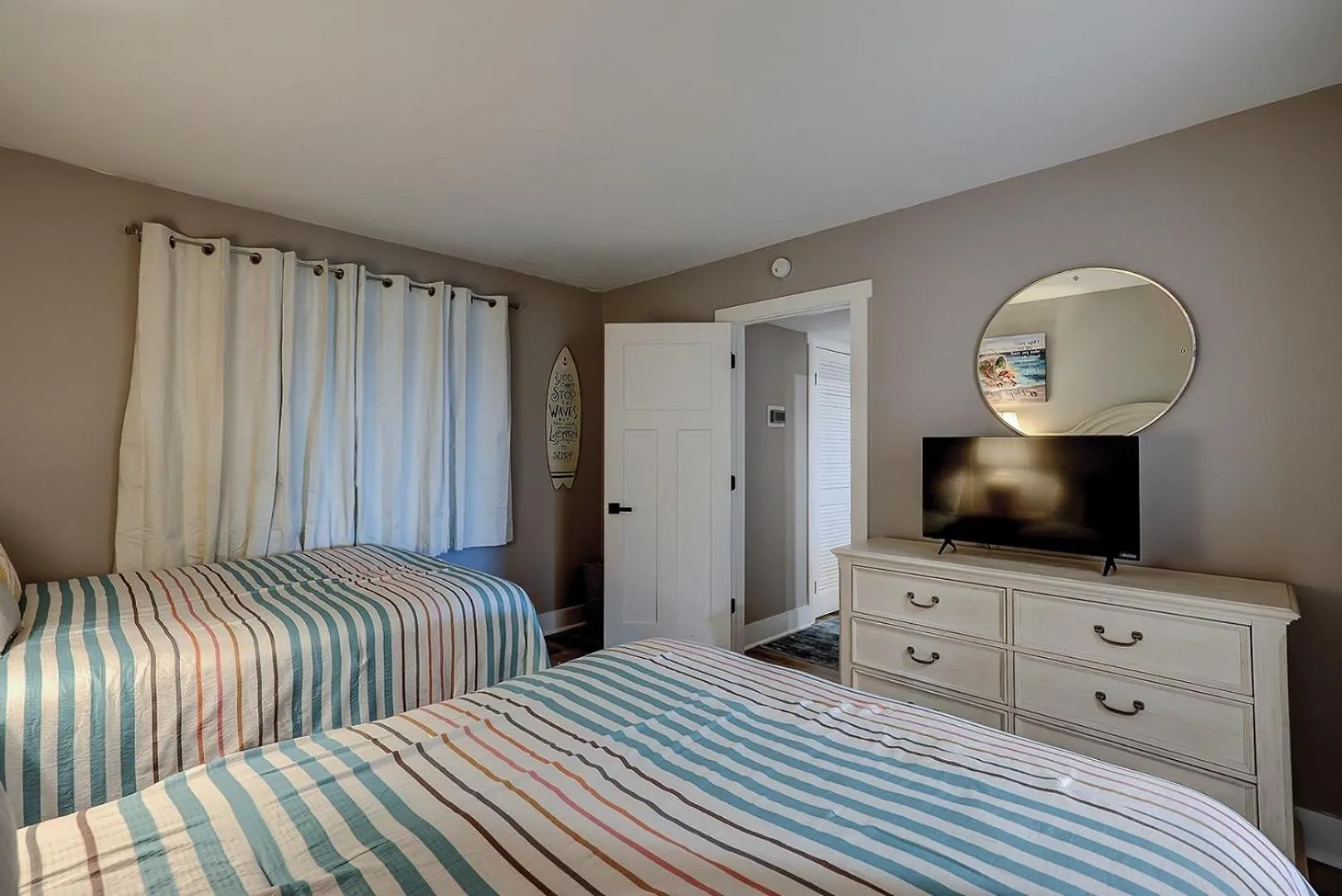 301 Ocean One *
