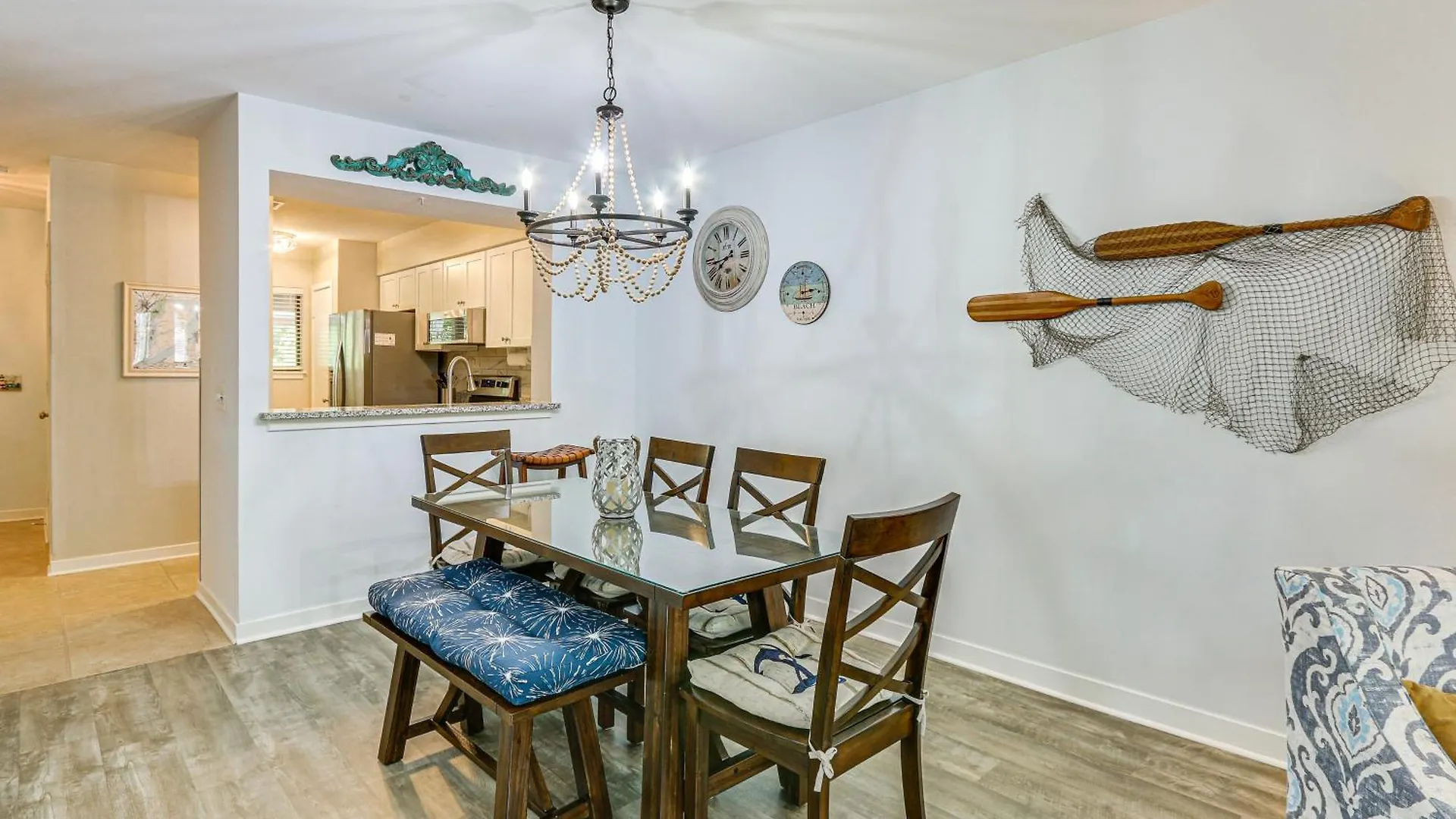 Villa Bright Less Than 1 Mi To Beach!