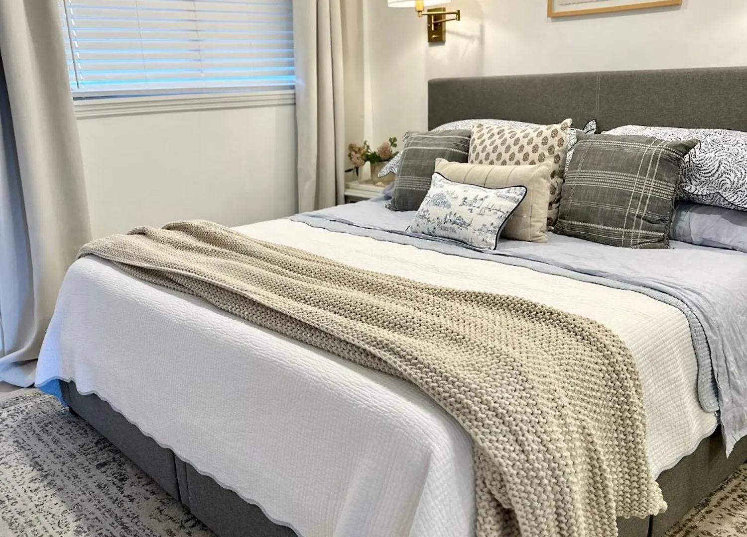 Ocean View- King Suite - Romantic Couples Oasis - Private Access To Beach! Apartment