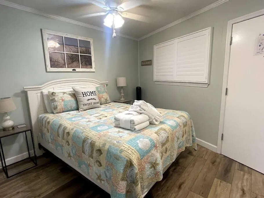 Sandy Feet Retreat-new Shower-steps To The Ocean Apartment *