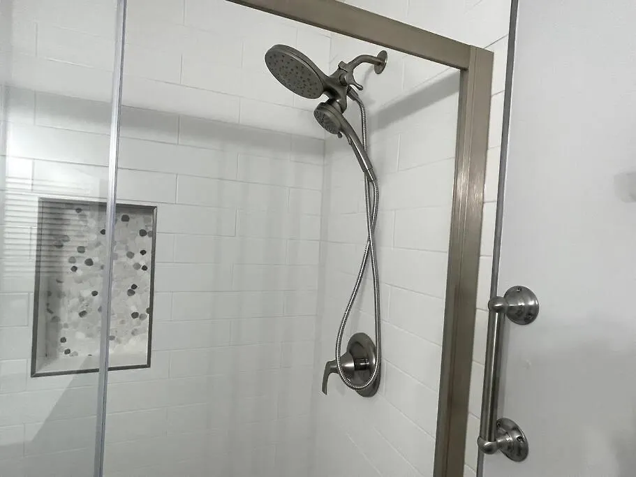 Sandy Feet Retreat-new Shower-steps To The Ocean Apartment Hilton Head Island