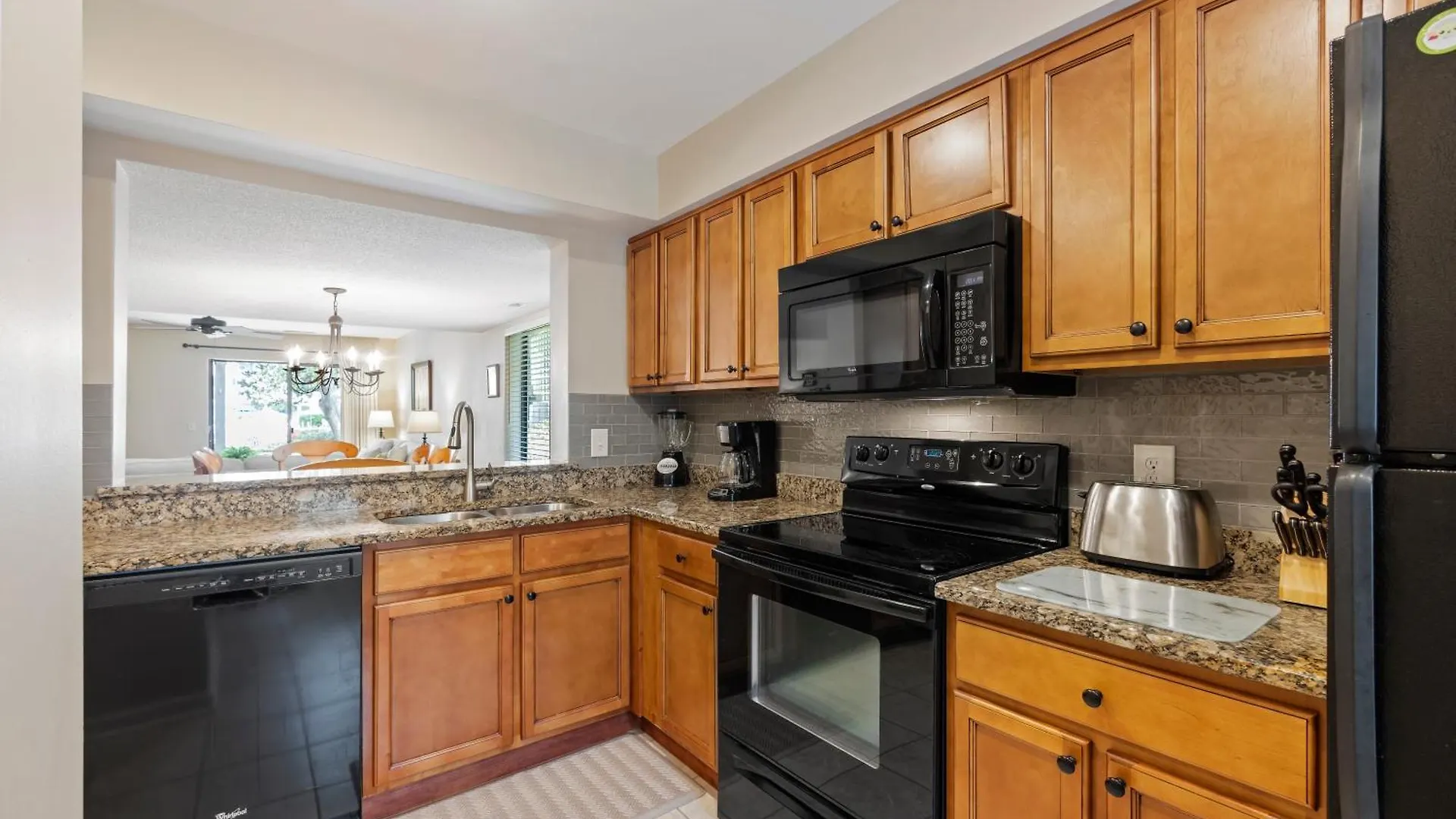 2 Bedroom 2 Bathroom Sleeps 6 King 2 Twins Bikes & Beach Gear Included * Hilton Head Island