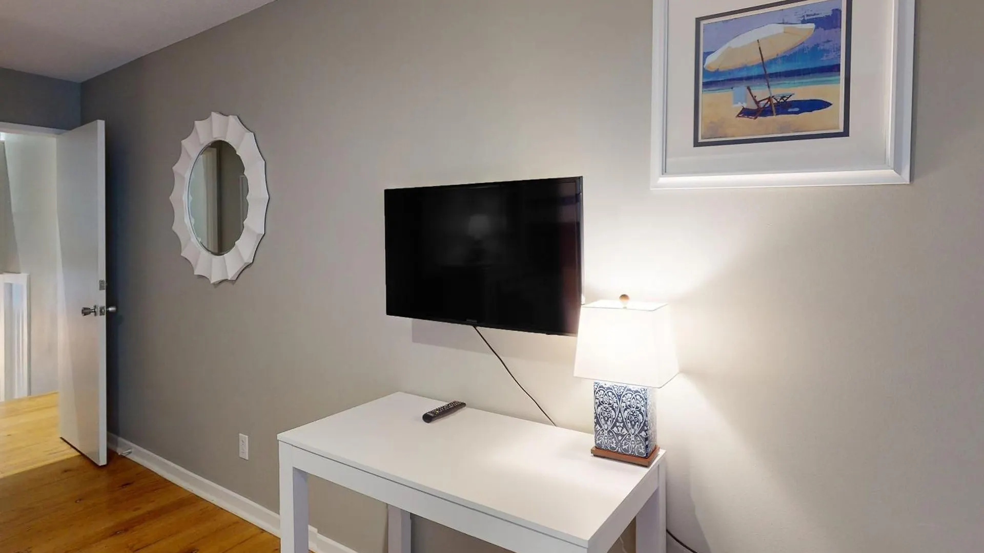 Harbour Town Club 1253 Apartment