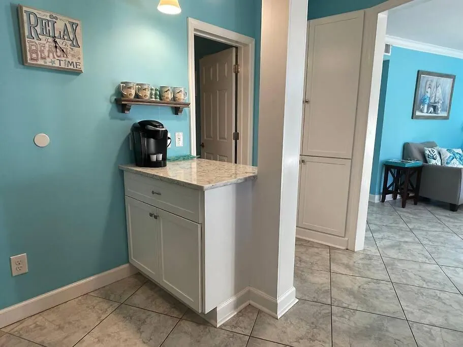 Apartment Bliss 2 Bedroom Oceanview Free Bikes/chairs!