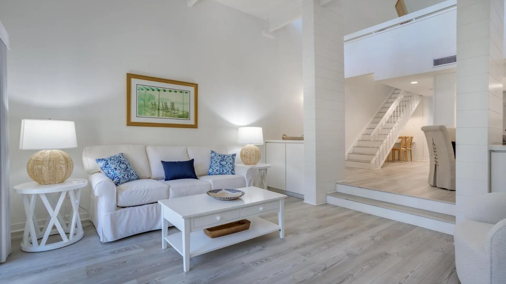 Loft, Bikes, Golf, Harbourtown *