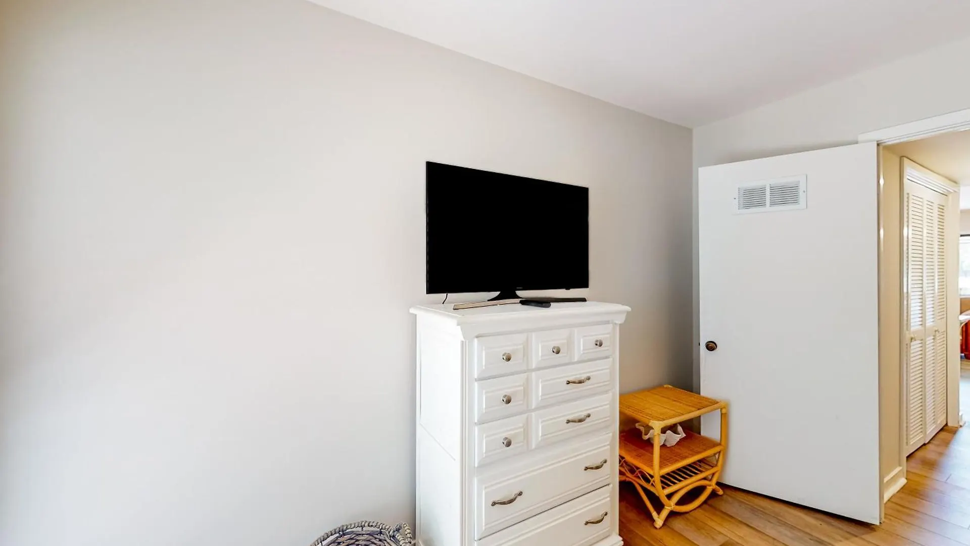 Turnberry Village Apartment