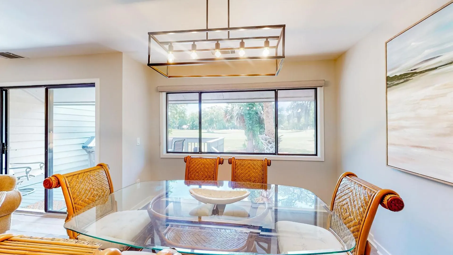 Turnberry Village Apartment *
