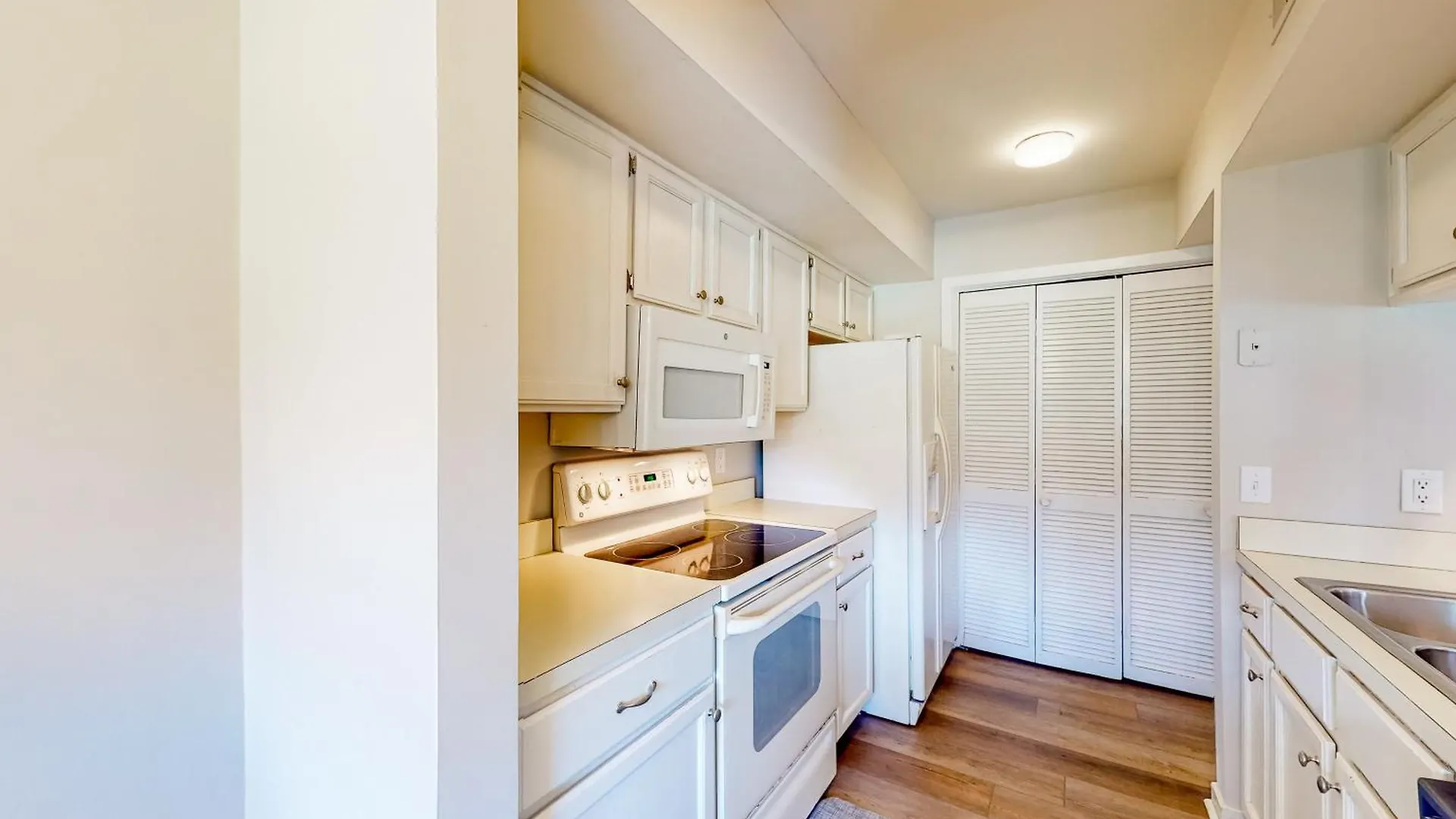 Turnberry Village Apartment