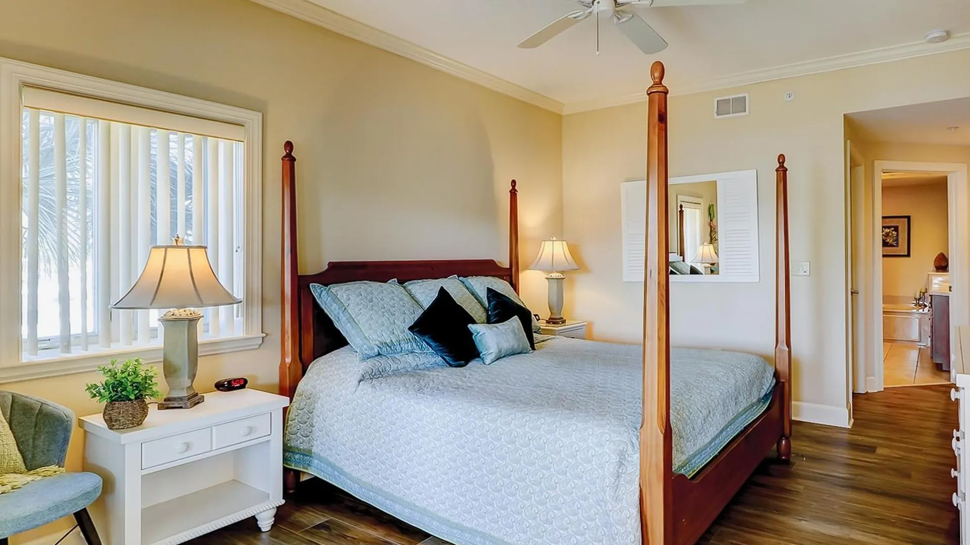 Mainsail Apartment *