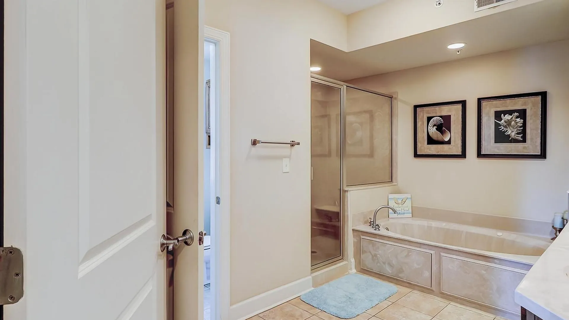 Mainsail Apartment *