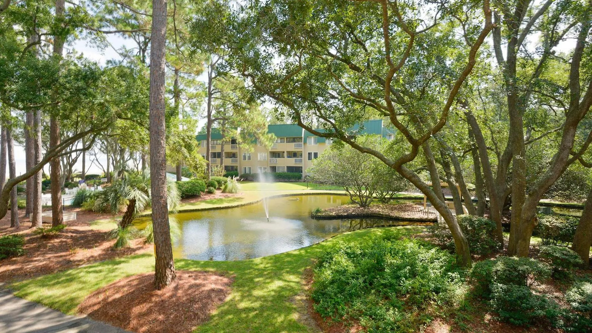 Apartment On Port Royal Sound Iii