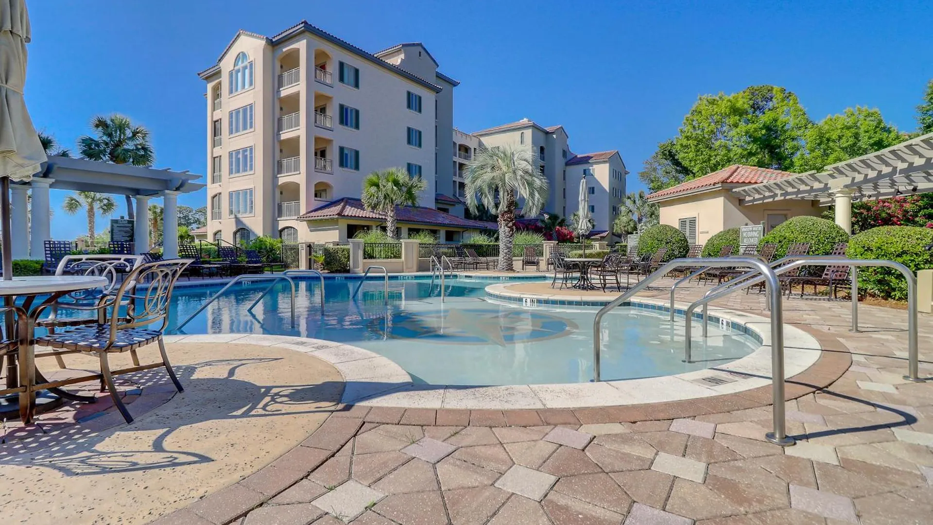 Mainsail * Hilton Head Island