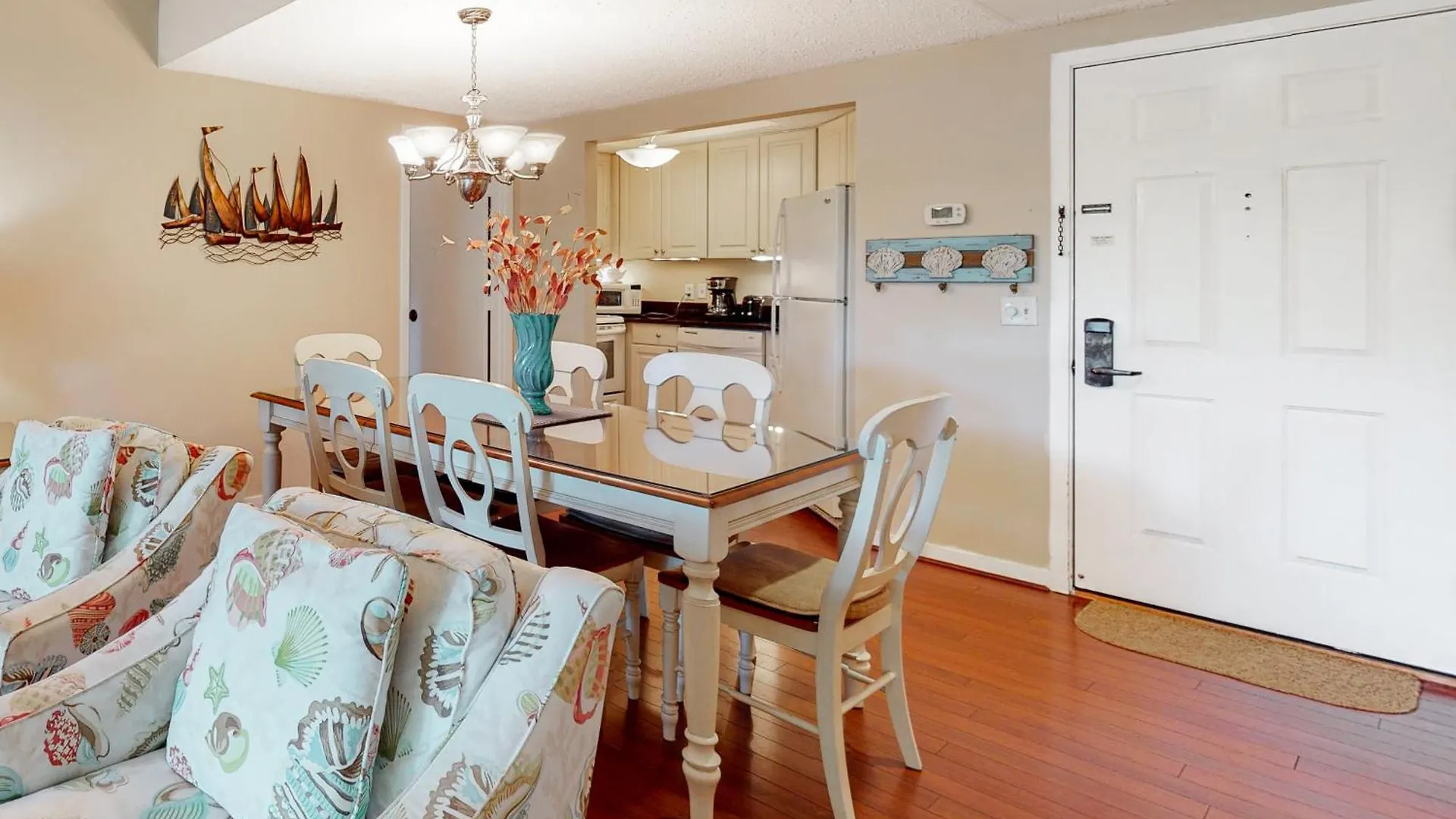 Apartment Village House *