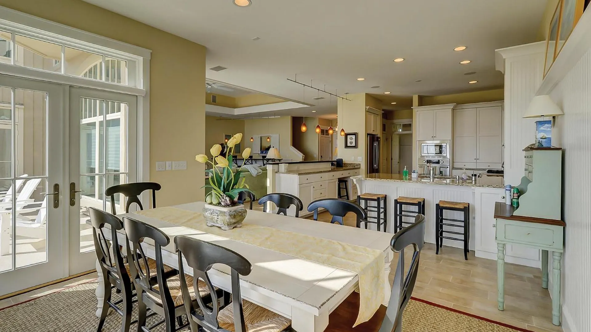 111 Dune Ln 6 Bedroom Oceanfront Forest Holiday home *