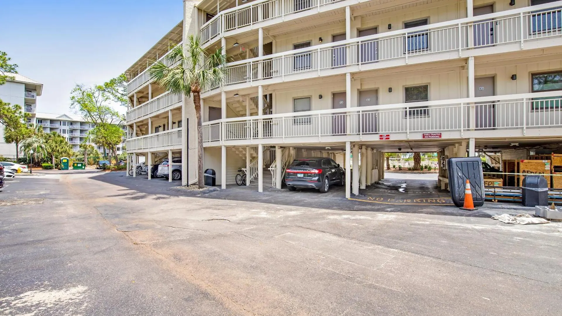 Apartment Breakers At Hilton Head