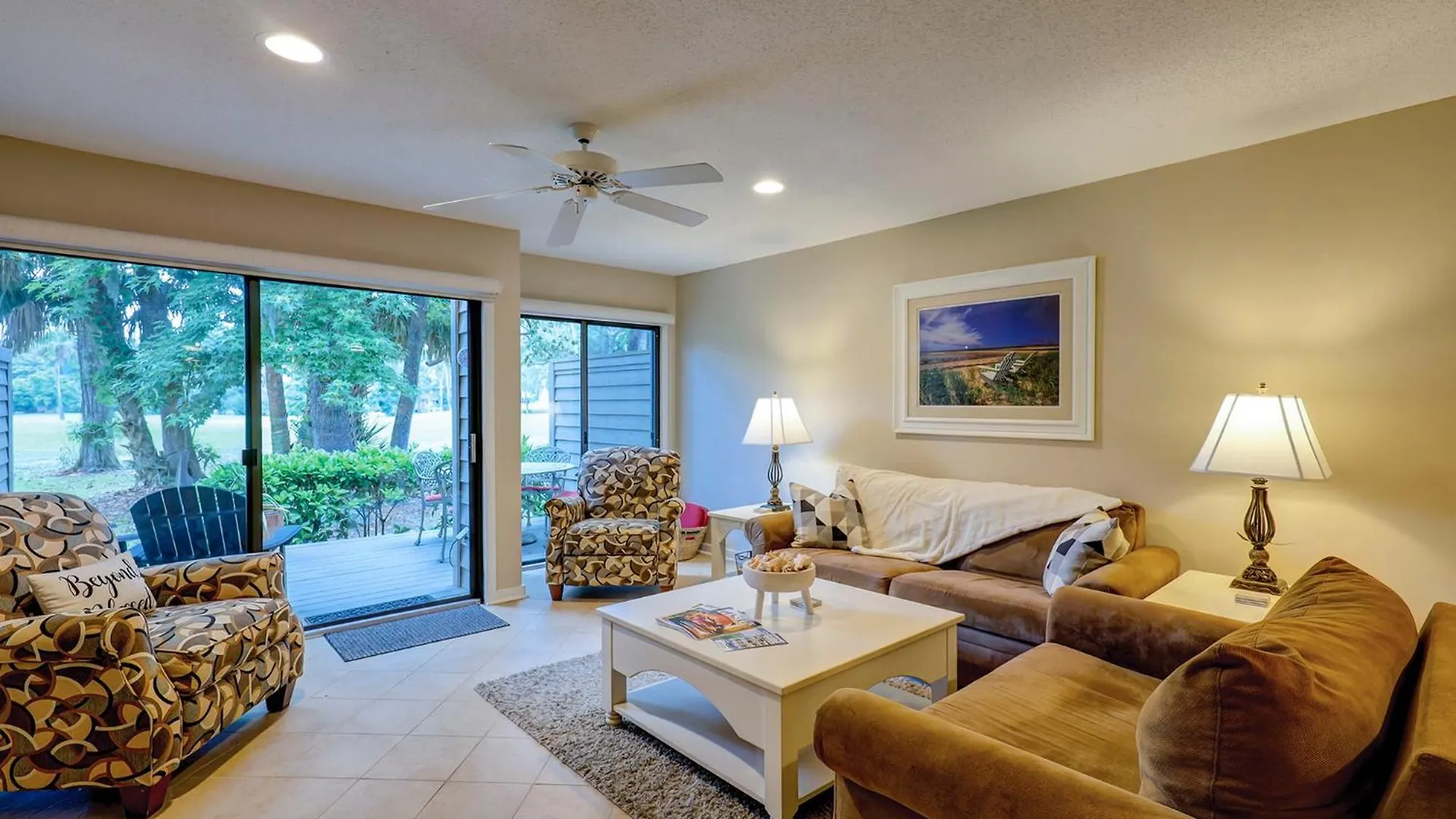 Updated Luxury Two Bedroom The Greens New Baths Walk In Shower Kitchen Golf Views Holiday home
