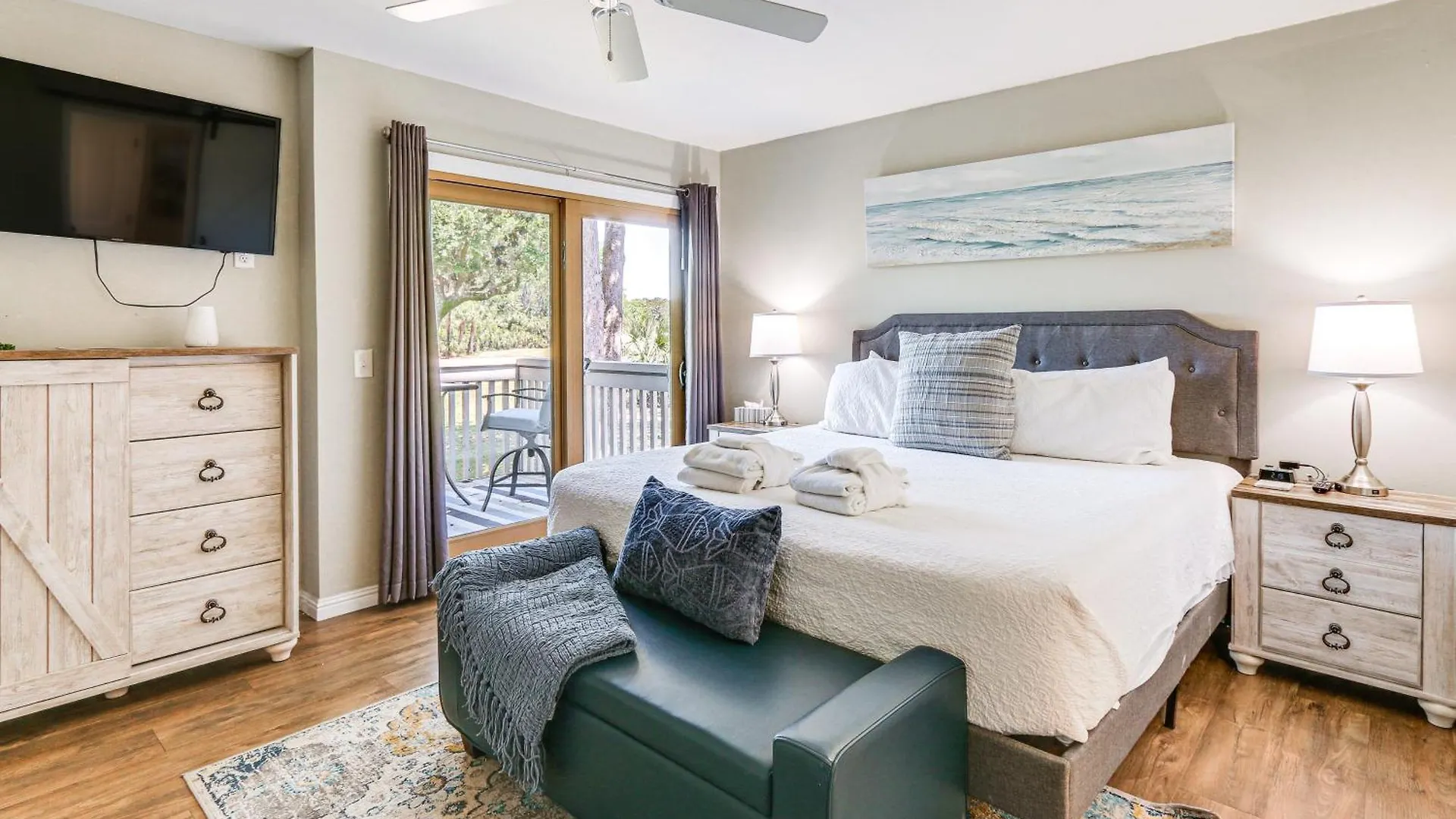 Modern With Pool Access! Villa Hilton Head Island