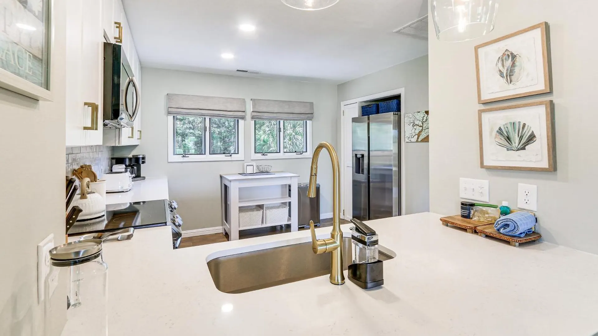 Modern With Pool Access!
