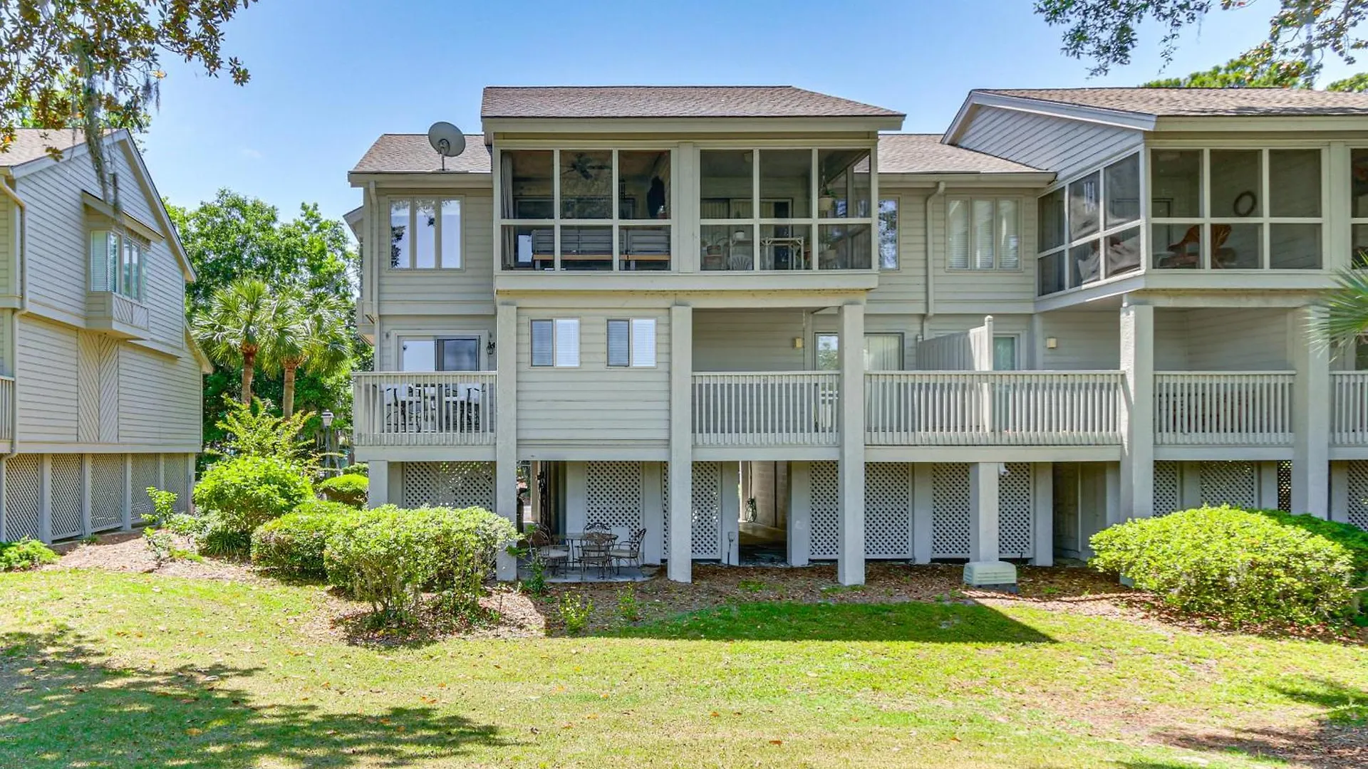 Modern With Pool Access! * Hilton Head Island