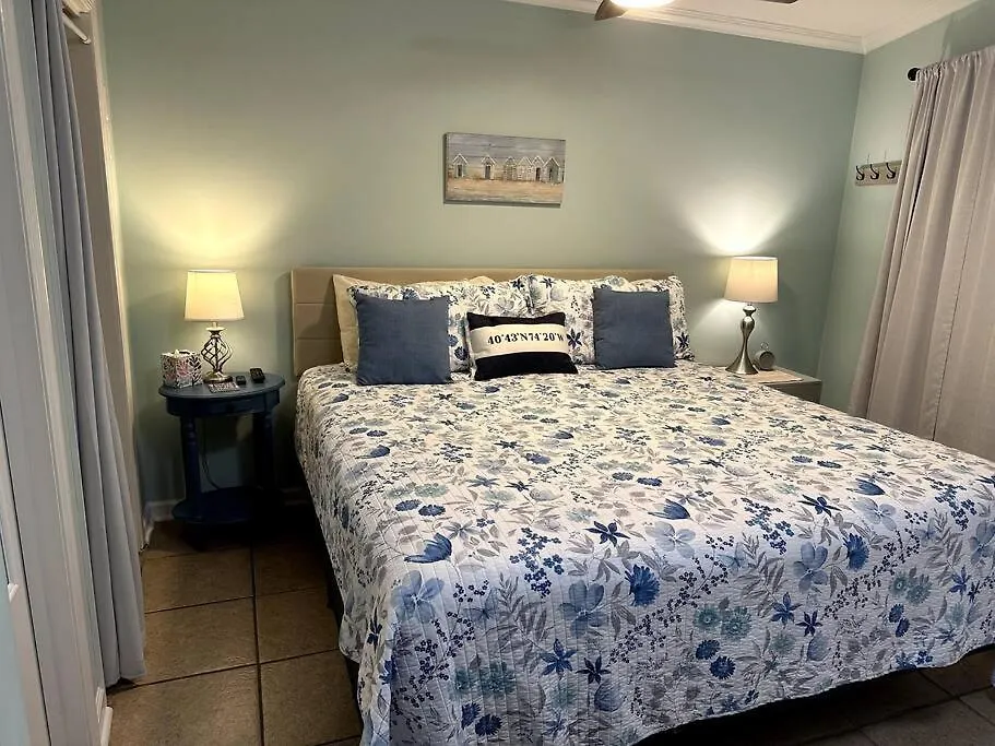 Castaways King On * Hilton Head Island