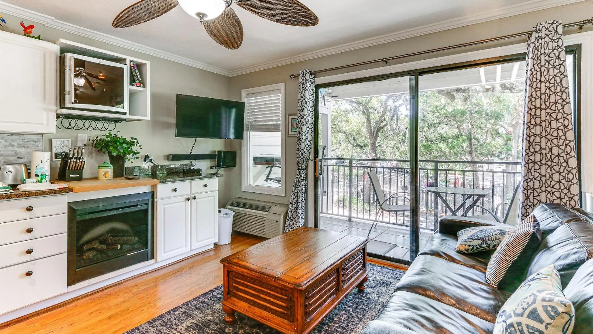 Hilton Head Gem Walk To Coligny Plaza And Beach! *
