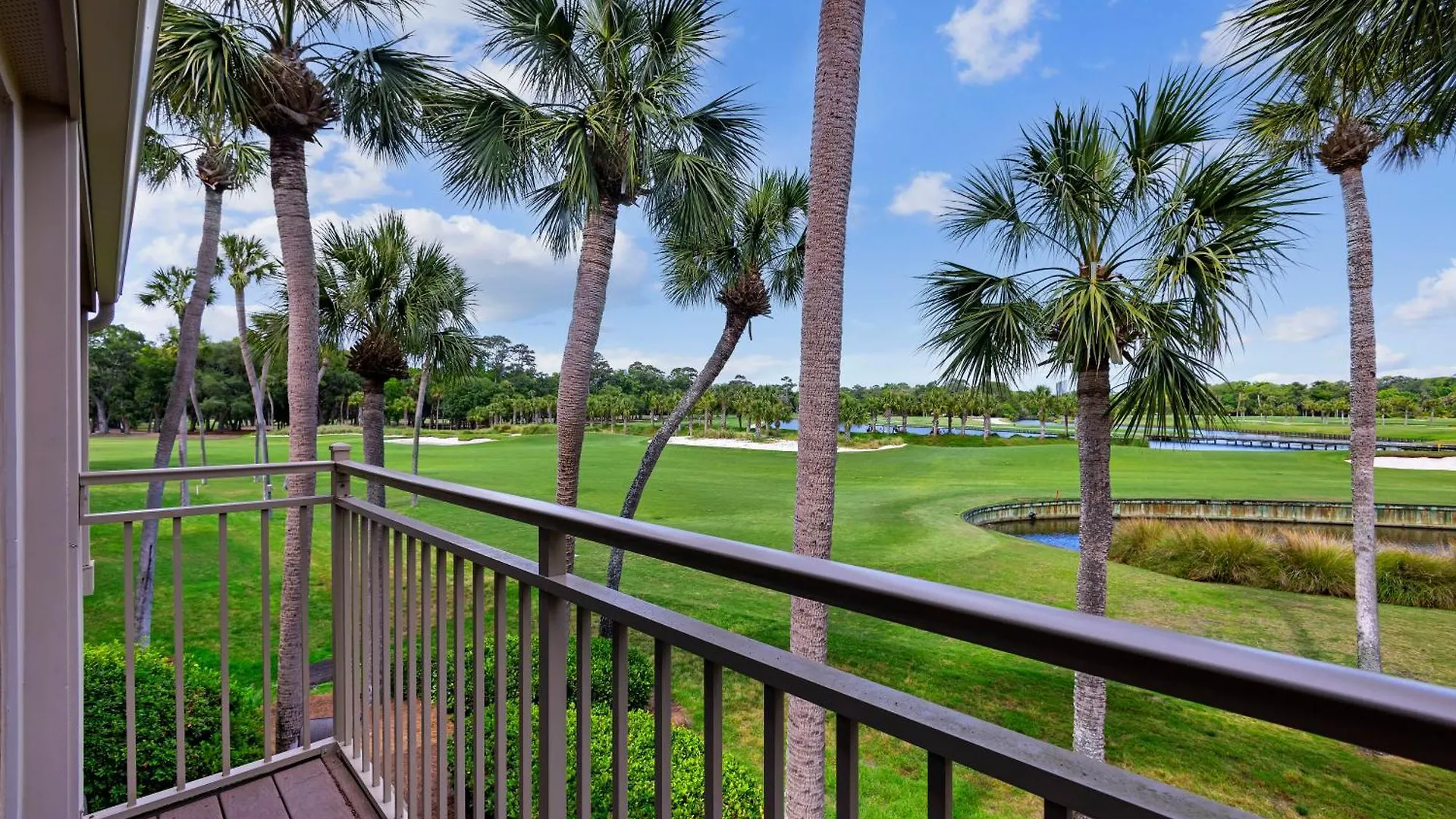 Sea Pines Plantation Club 3 Bedroom Near & Golf Spectacular Views & Location