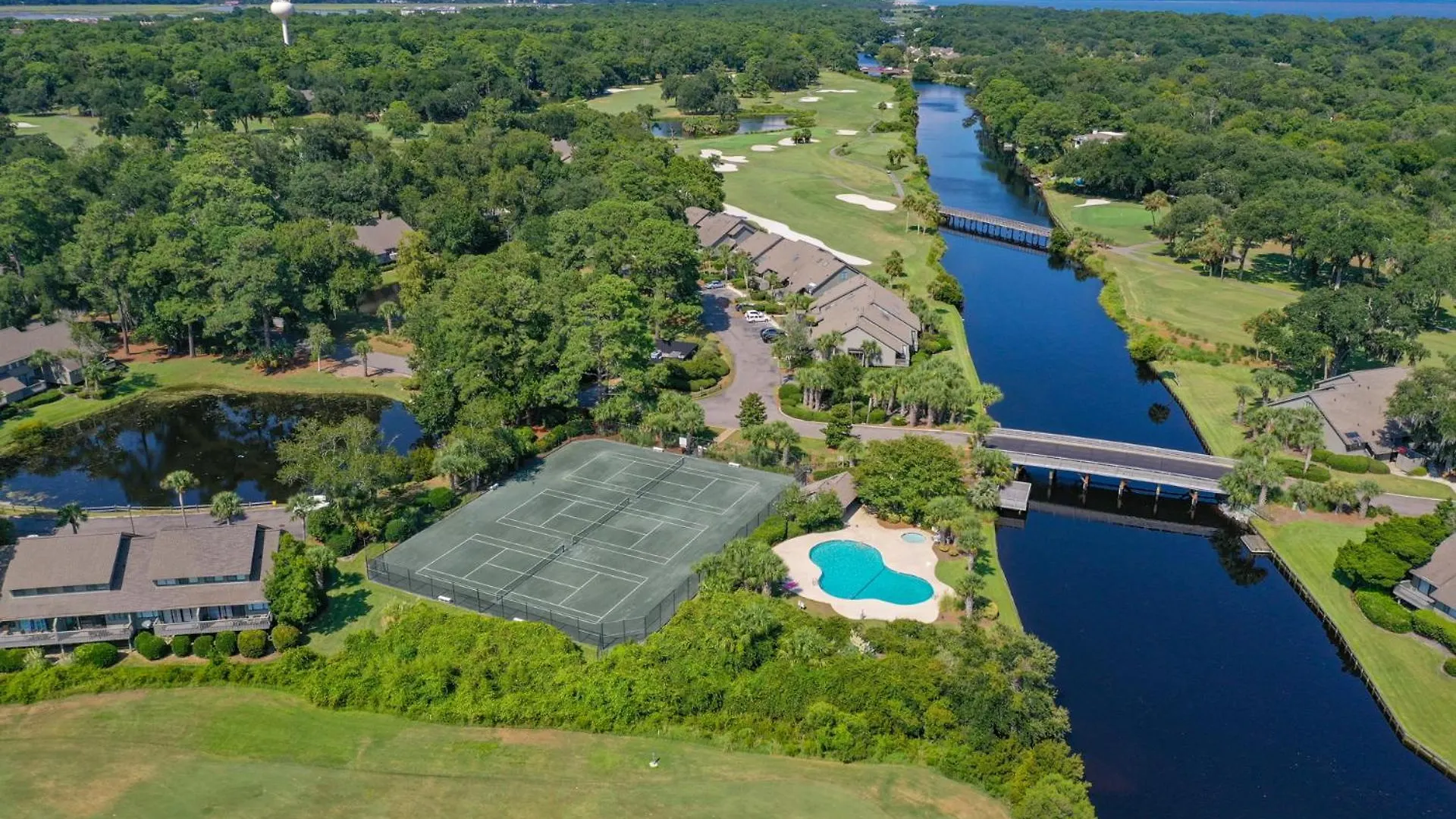 Golf Views, Private Deck, Kitchen Villa *