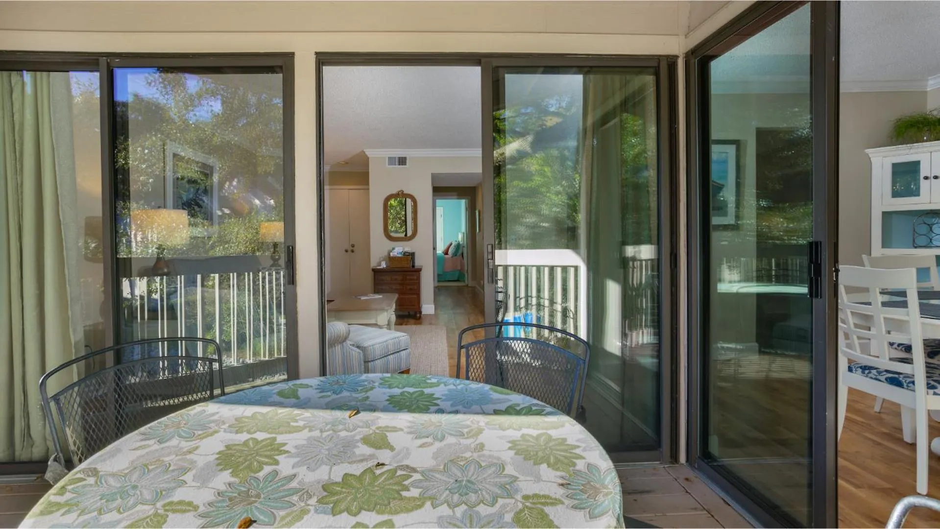 Pool Views, Harbour Town, Private Deck Villa