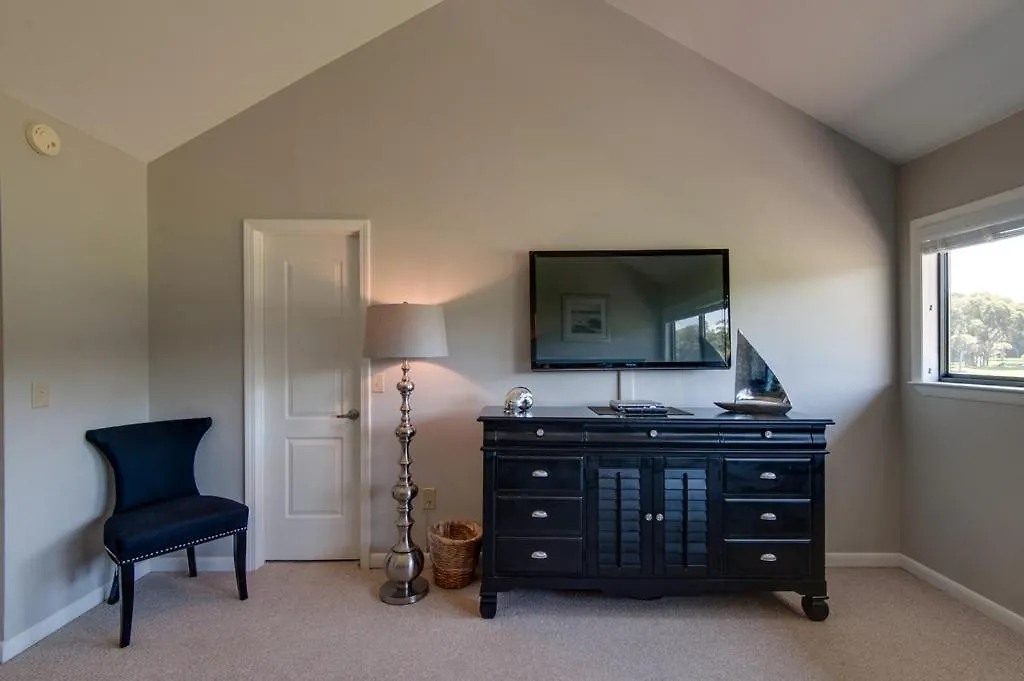 Golf Views, Walk In Shower, Private Deck * Hilton Head Island
