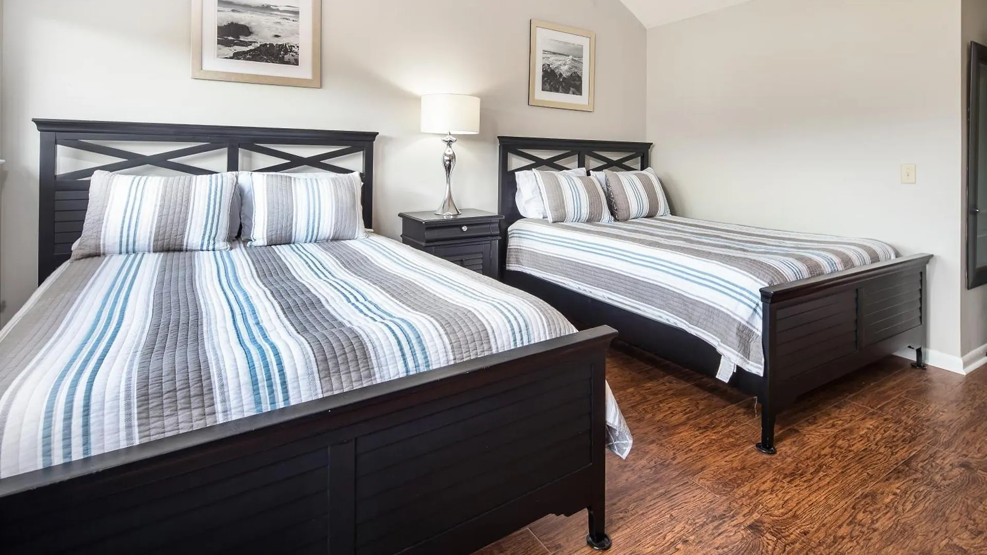 Golf Views, Walk In Shower, Private Deck Villa *
