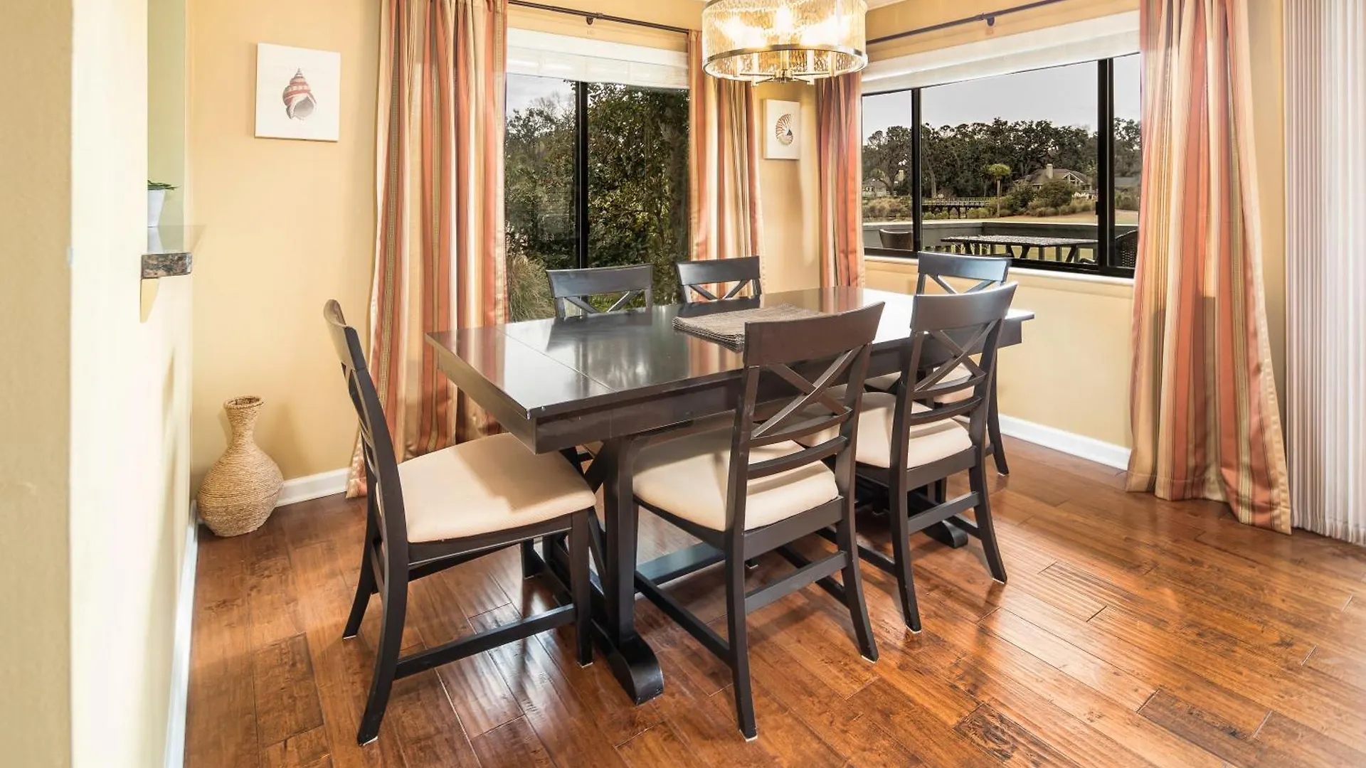 Villa Golf Views, Walk In Shower, Private Deck *