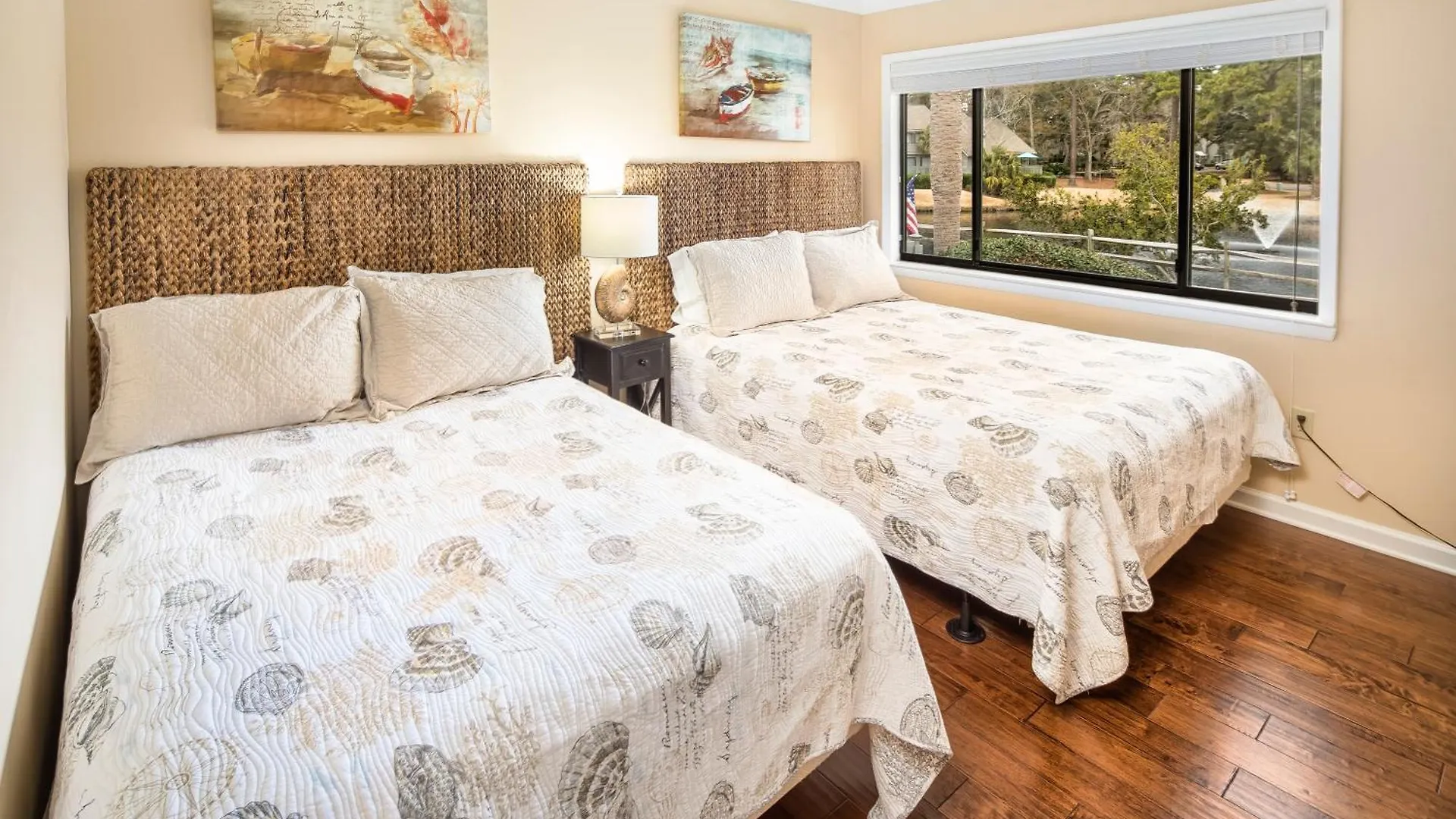 Golf Views, Walk In Shower, Private Deck Villa *