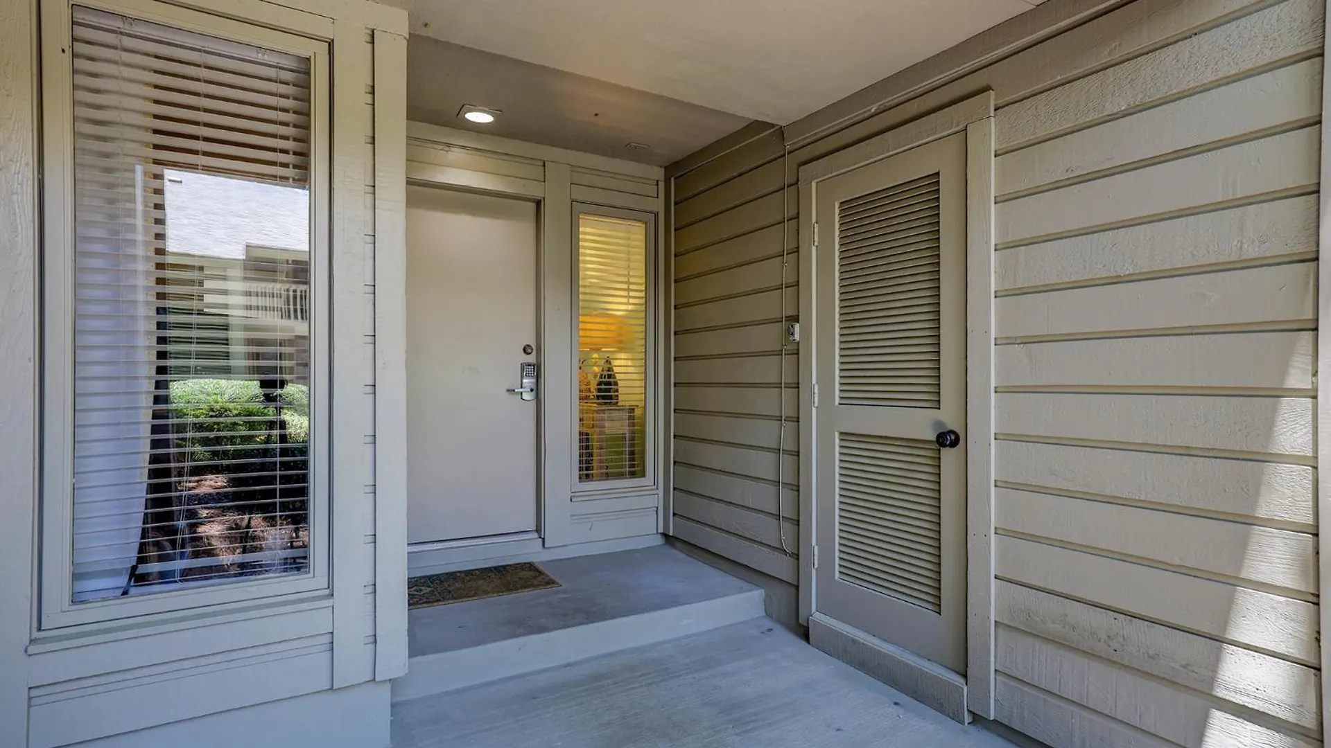 2 Bedroom