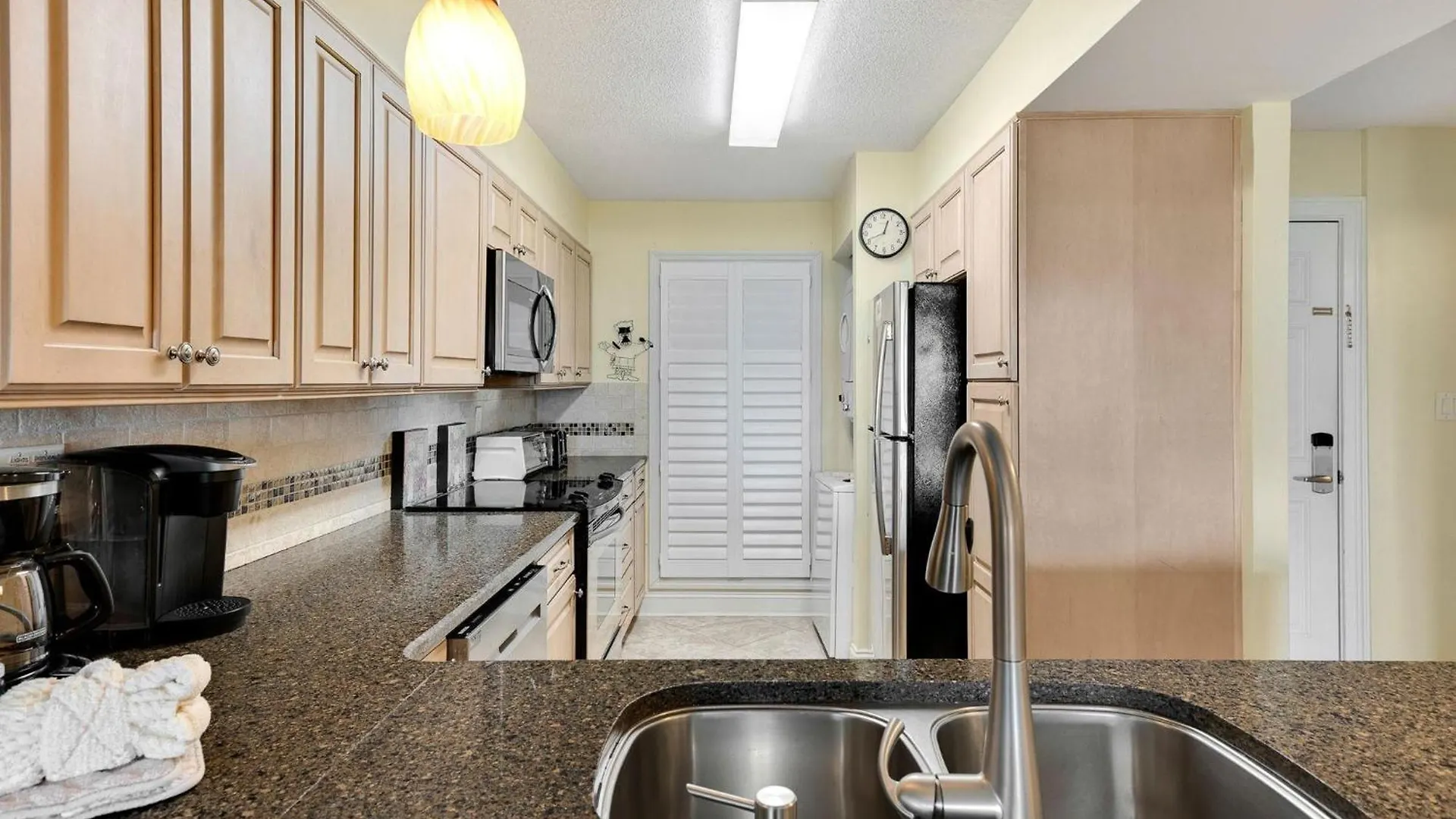 Shorewood 203 *